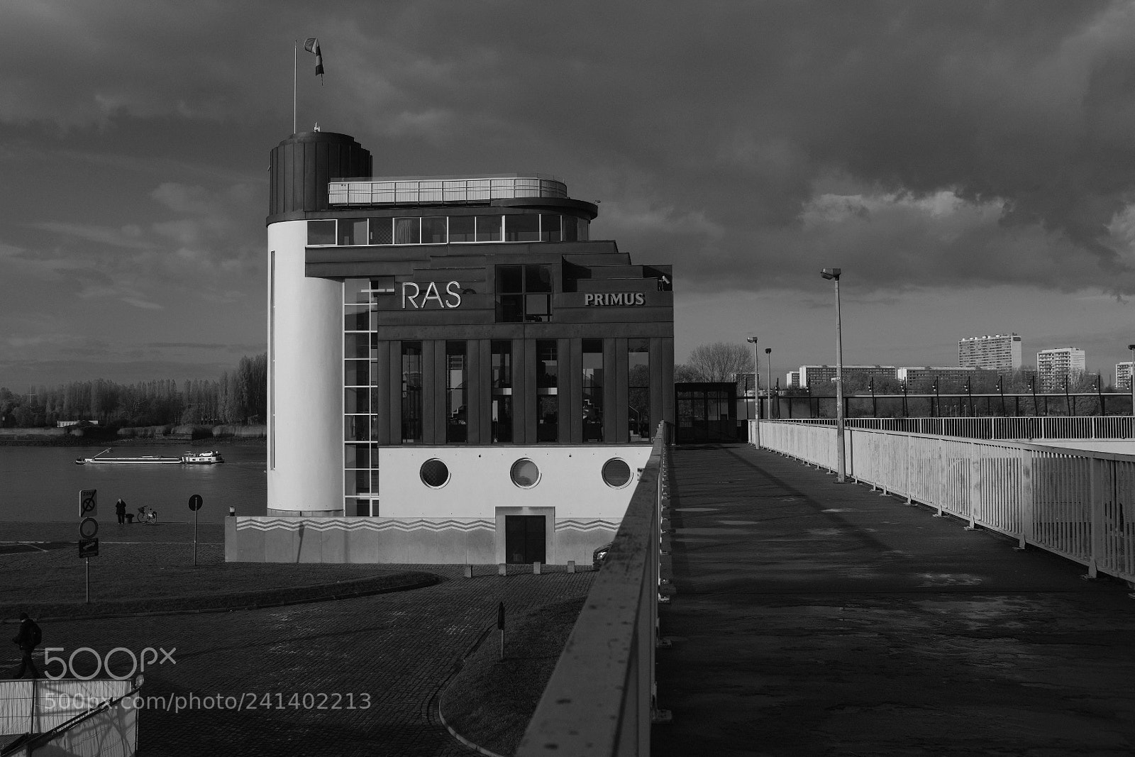 Fujifilm X100F sample photo. Zuiderterras antwerp photography
