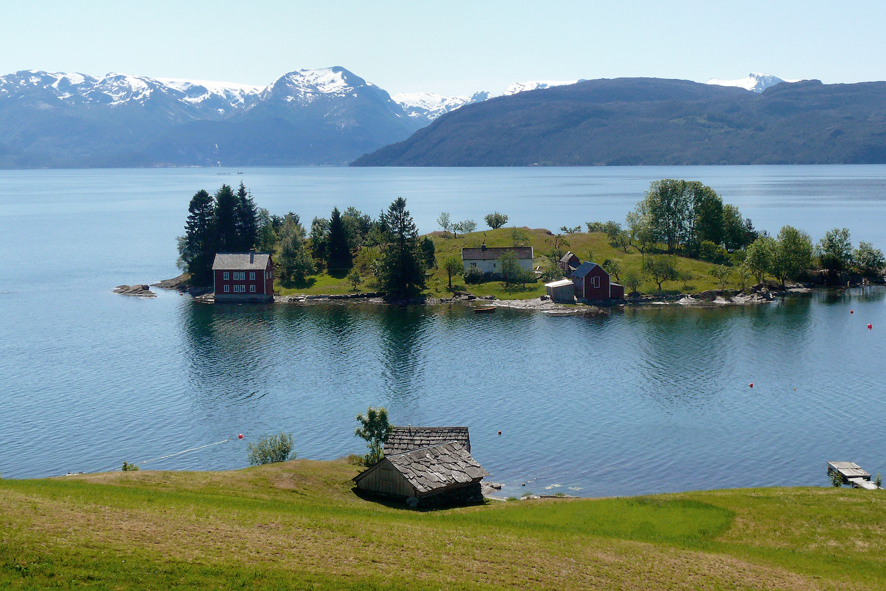 Panasonic DMC-FX50 sample photo. Hardangerfjord photography