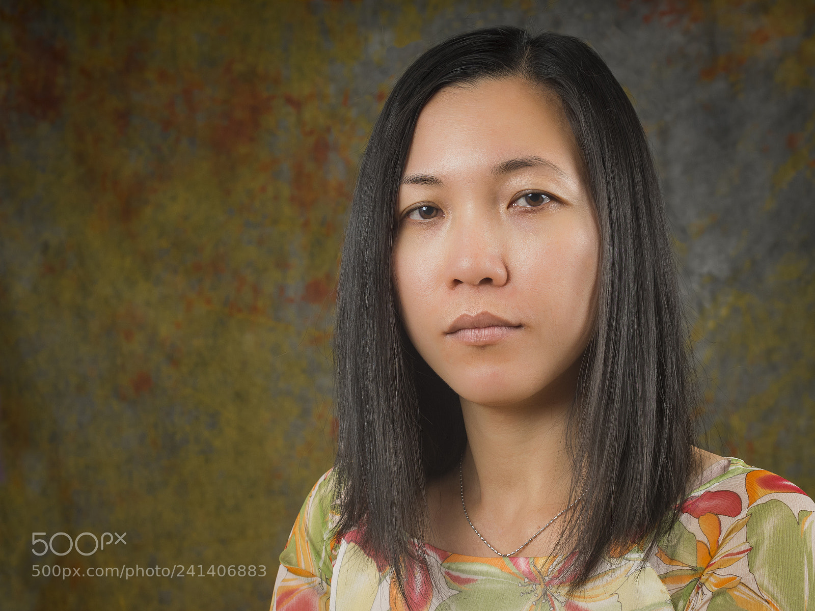 Olympus OM-D E-M1 sample photo. Traditional vietnamese dress photography