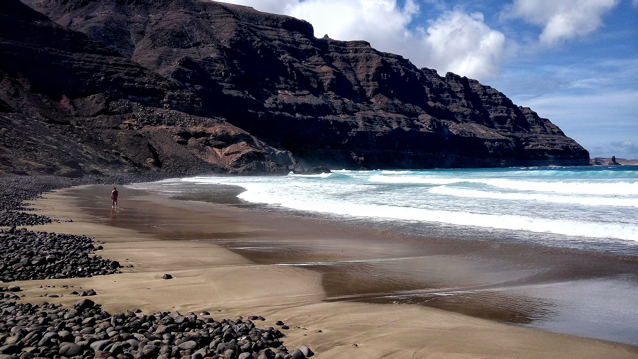 Xiaomi HM Note 2 sample photo. Orzola beach view on lanzarote canary island photography