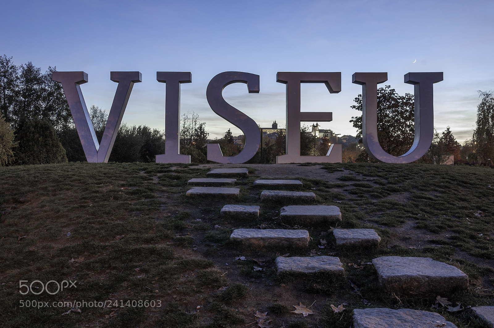 Nikon D90 sample photo. Viseu @ dawn photography