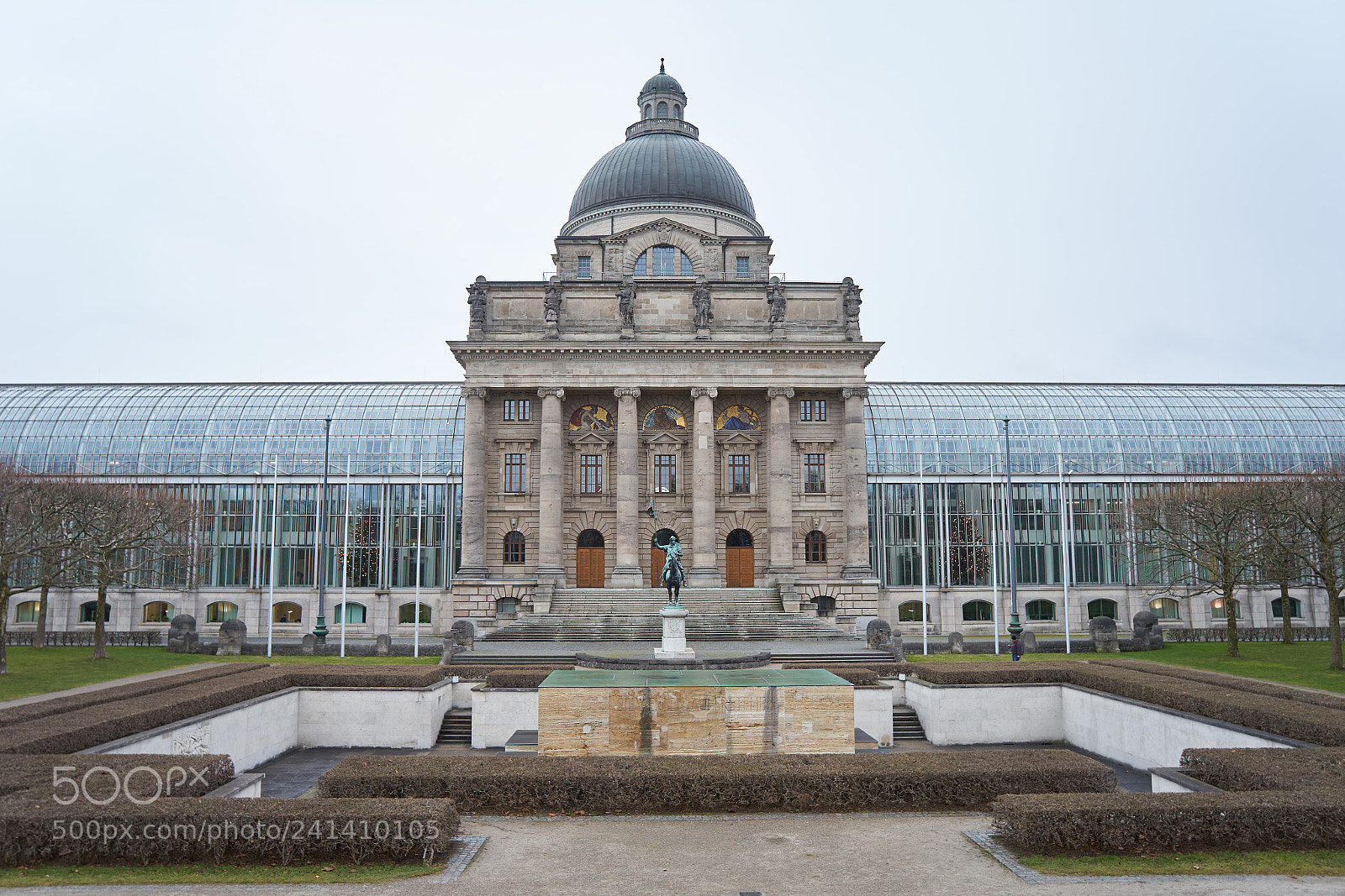 Sony a7 II sample photo. Bayerische staatskanzlei photography