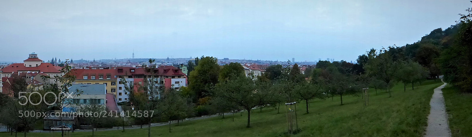 Panasonic Lumix DMC-FZ200 sample photo. Evening mood over prague photography