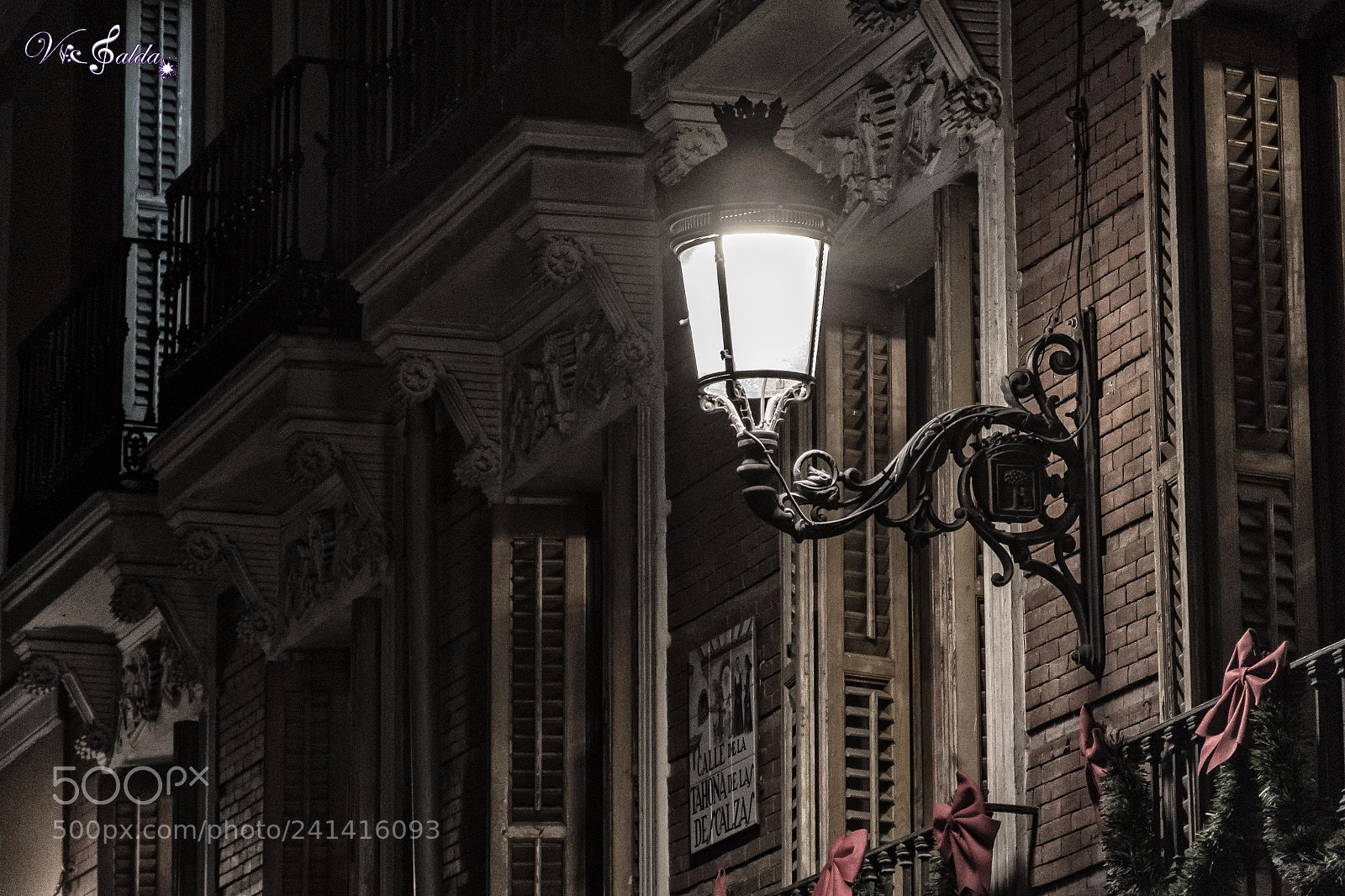 Nikon D7500 sample photo. Farola madrileña photography