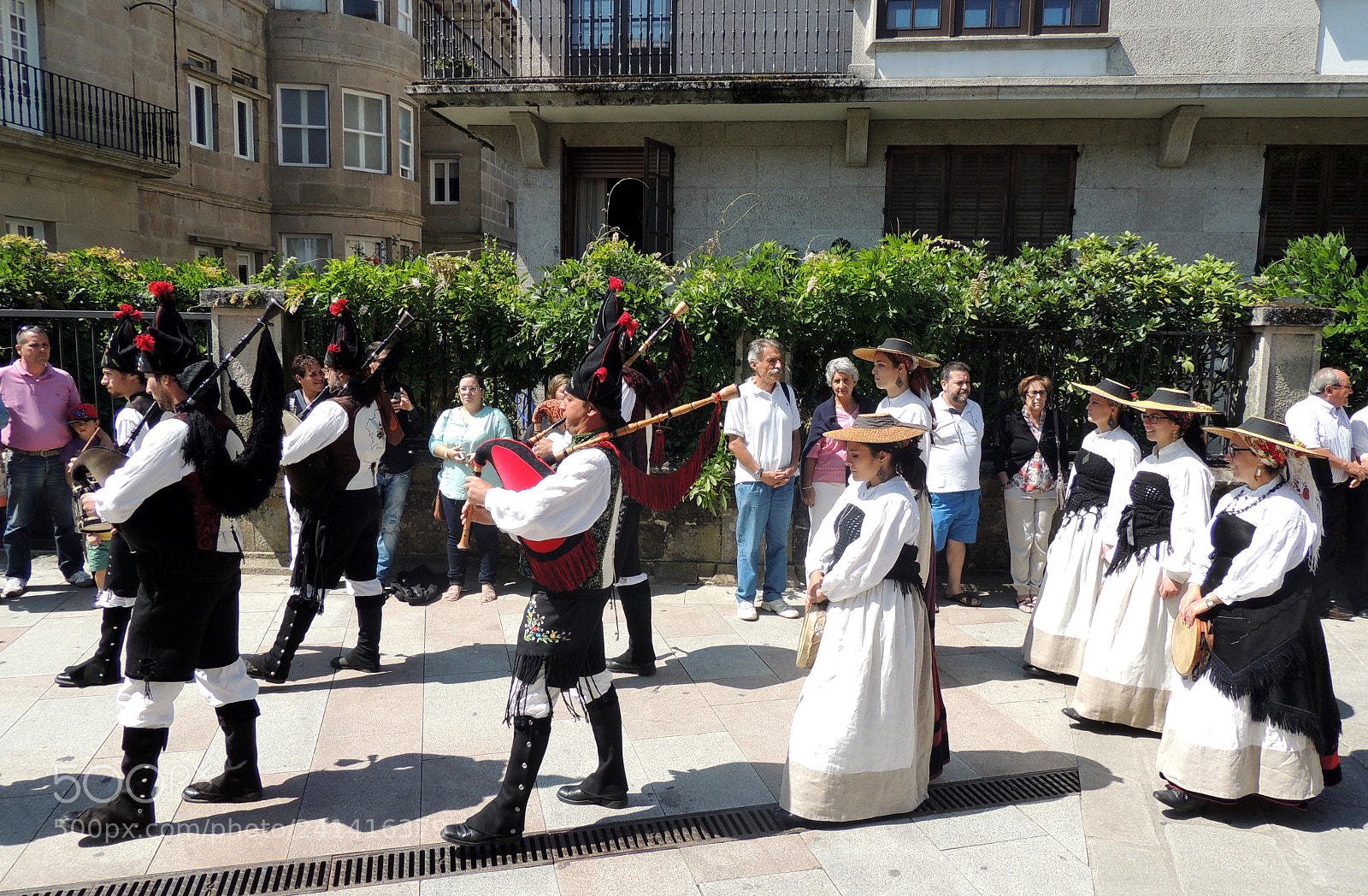 Nikon Coolpix P510 sample photo. Fiestas de la peregrina photography