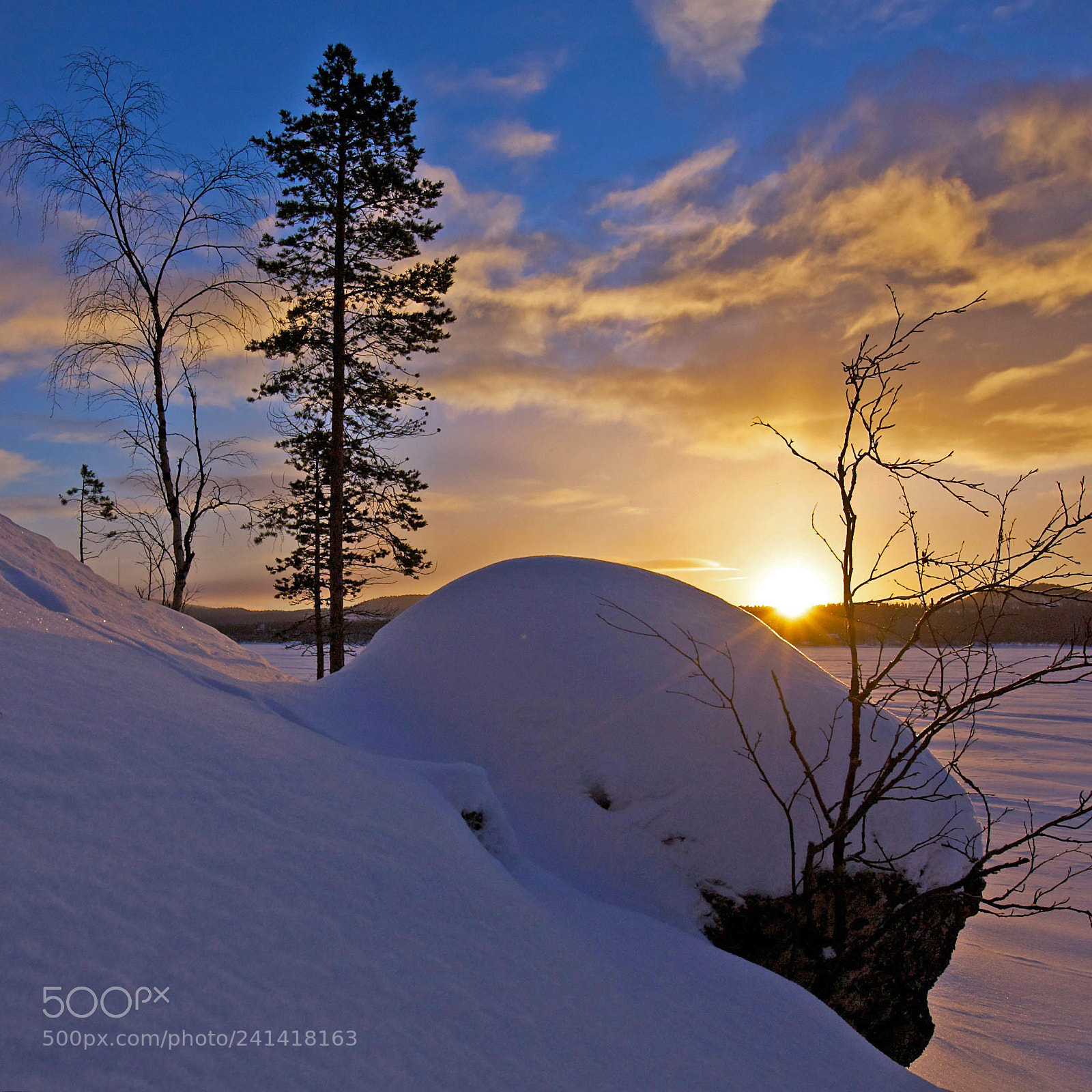 Canon EOS 5D sample photo. Newborn sun  in lapland photography
