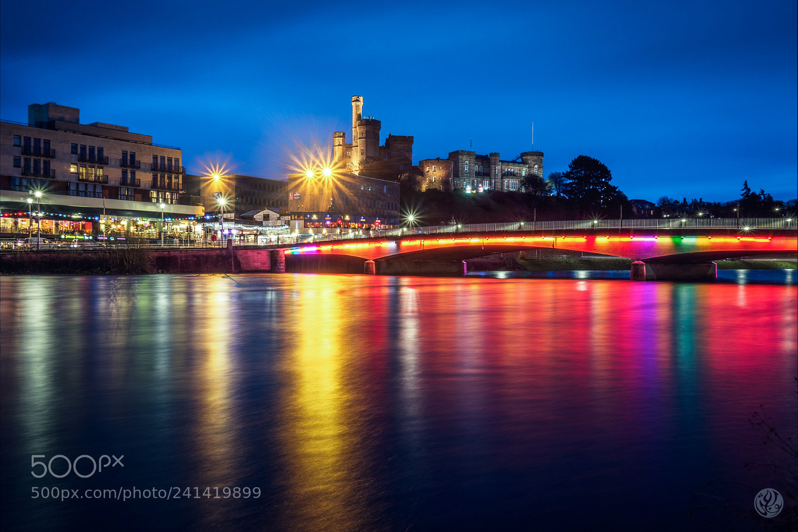 Olympus OM-D E-M10 II sample photo. The colours of inverness photography