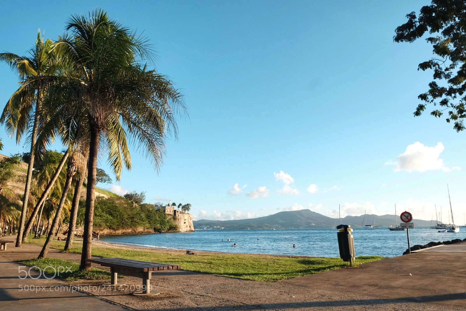 Fujifilm X-T10 sample photo. Plage de la fran photography