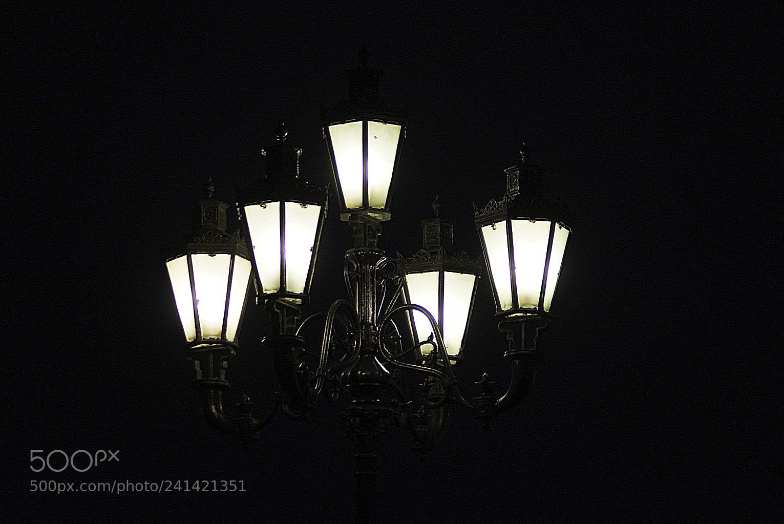 Sony DT 55-200mm F4-5.6 SAM sample photo. City lights photography