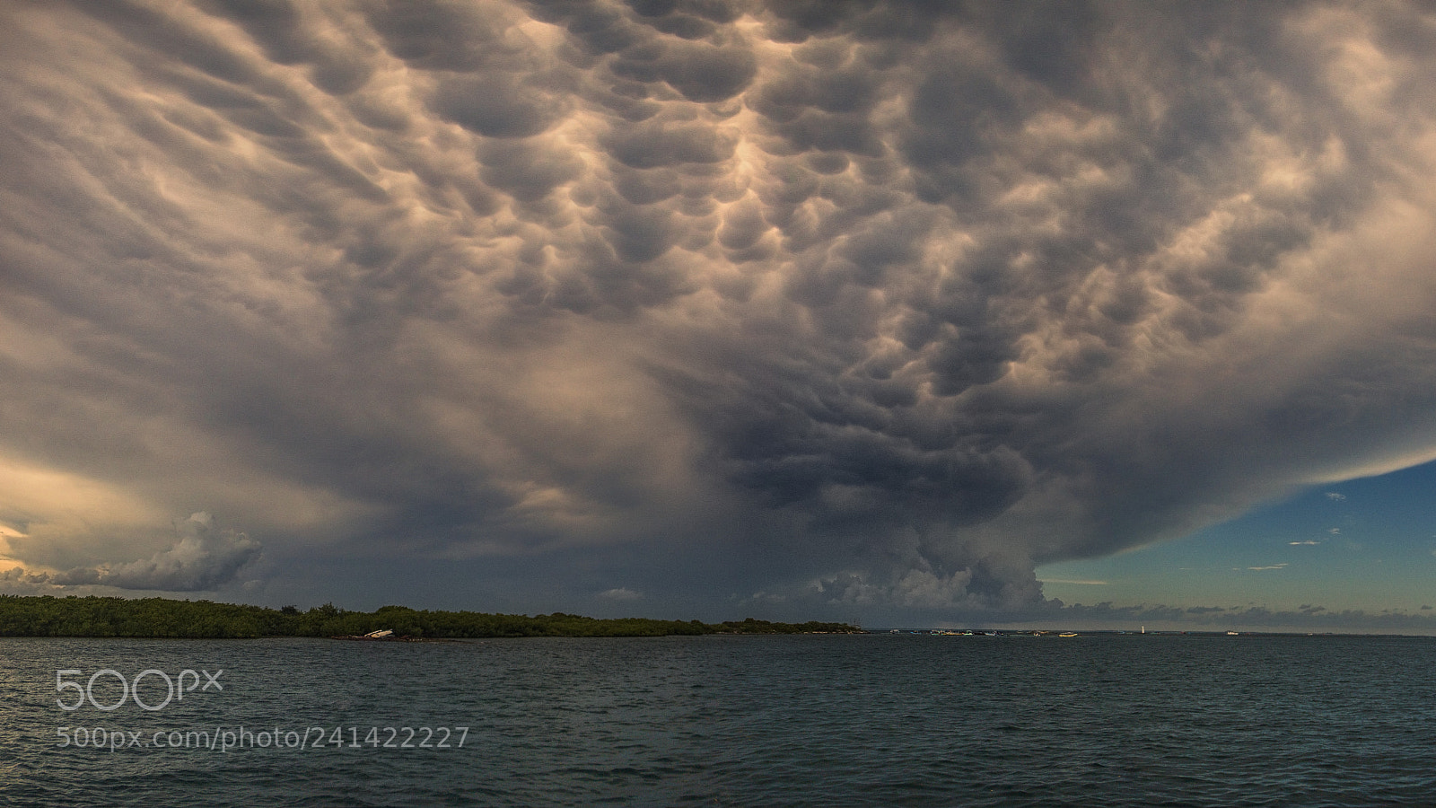 Canon EOS 650D (EOS Rebel T4i / EOS Kiss X6i) sample photo. Thunderstorm threshold photography