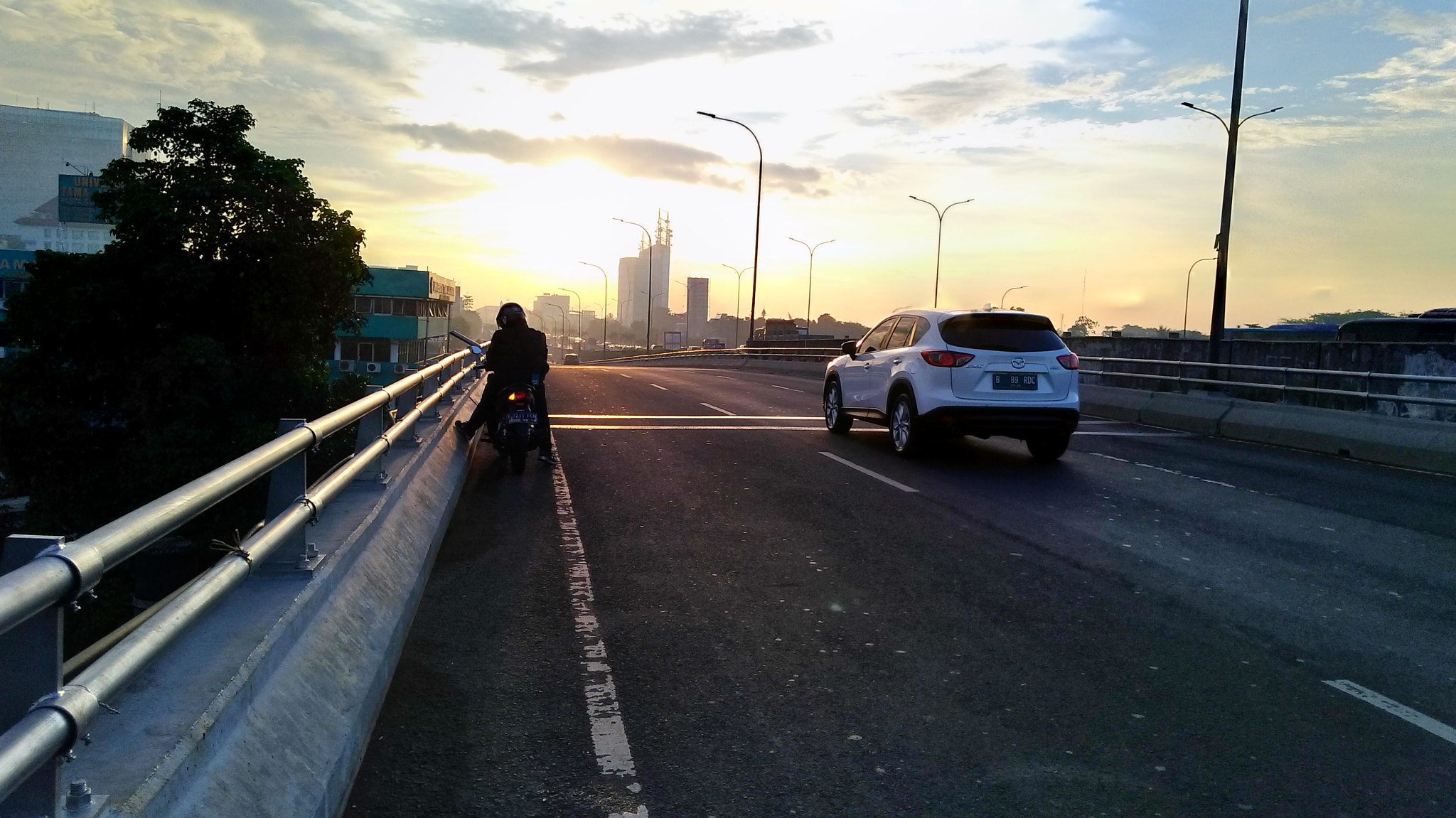 ASUS ZenFone 3 Zoom (ZE553KL) sample photo. Good morning photography