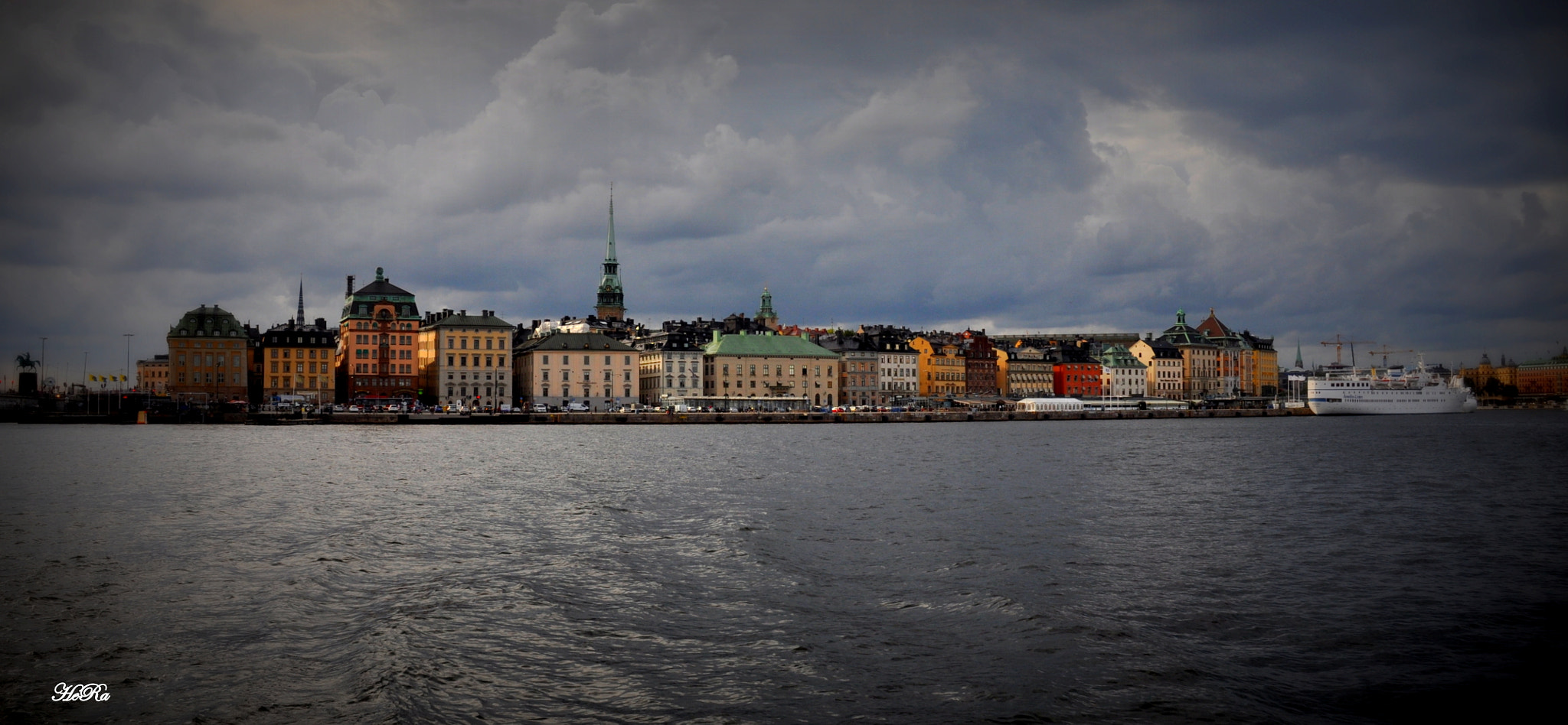 Nikon D90 sample photo. Stockholm city from a boattrip photography