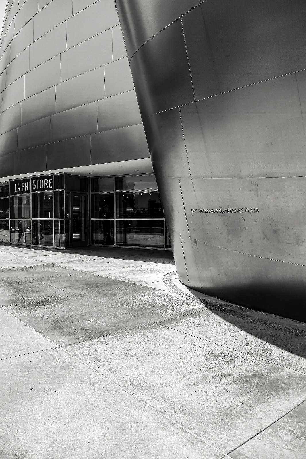 Fujifilm X-T1 sample photo. Corner entrance photography