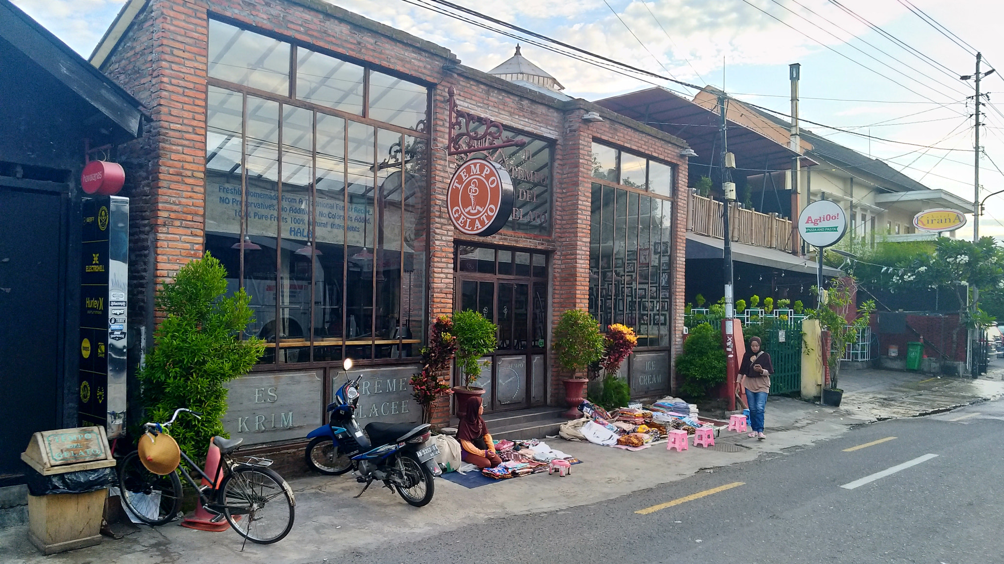 ASUS ZenFone 3 Zoom (ZE553KL) sample photo. Morning in yogyakarta photography