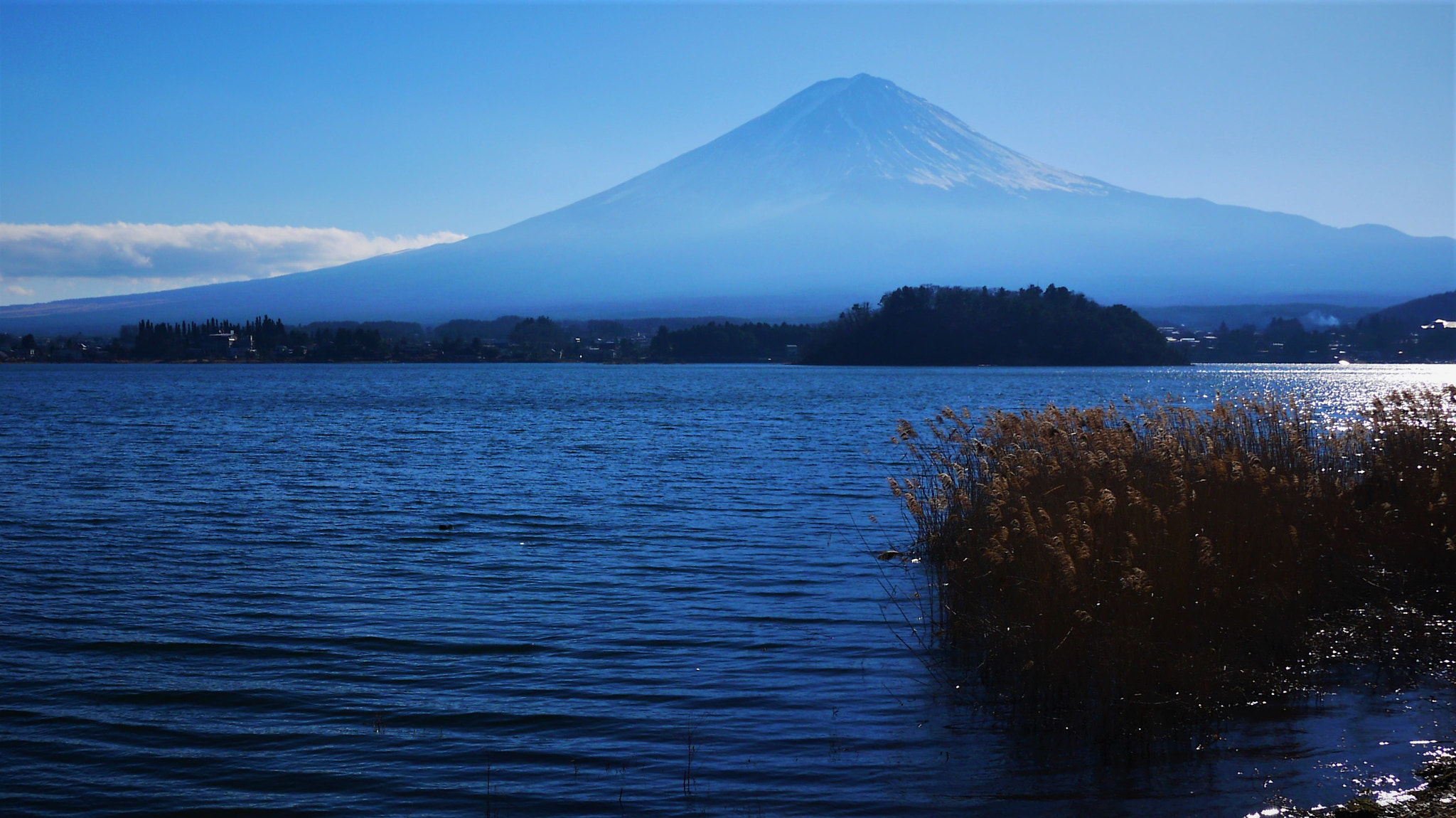 Panasonic Lumix DMC-GF3 sample photo. Peaceful fuji photography