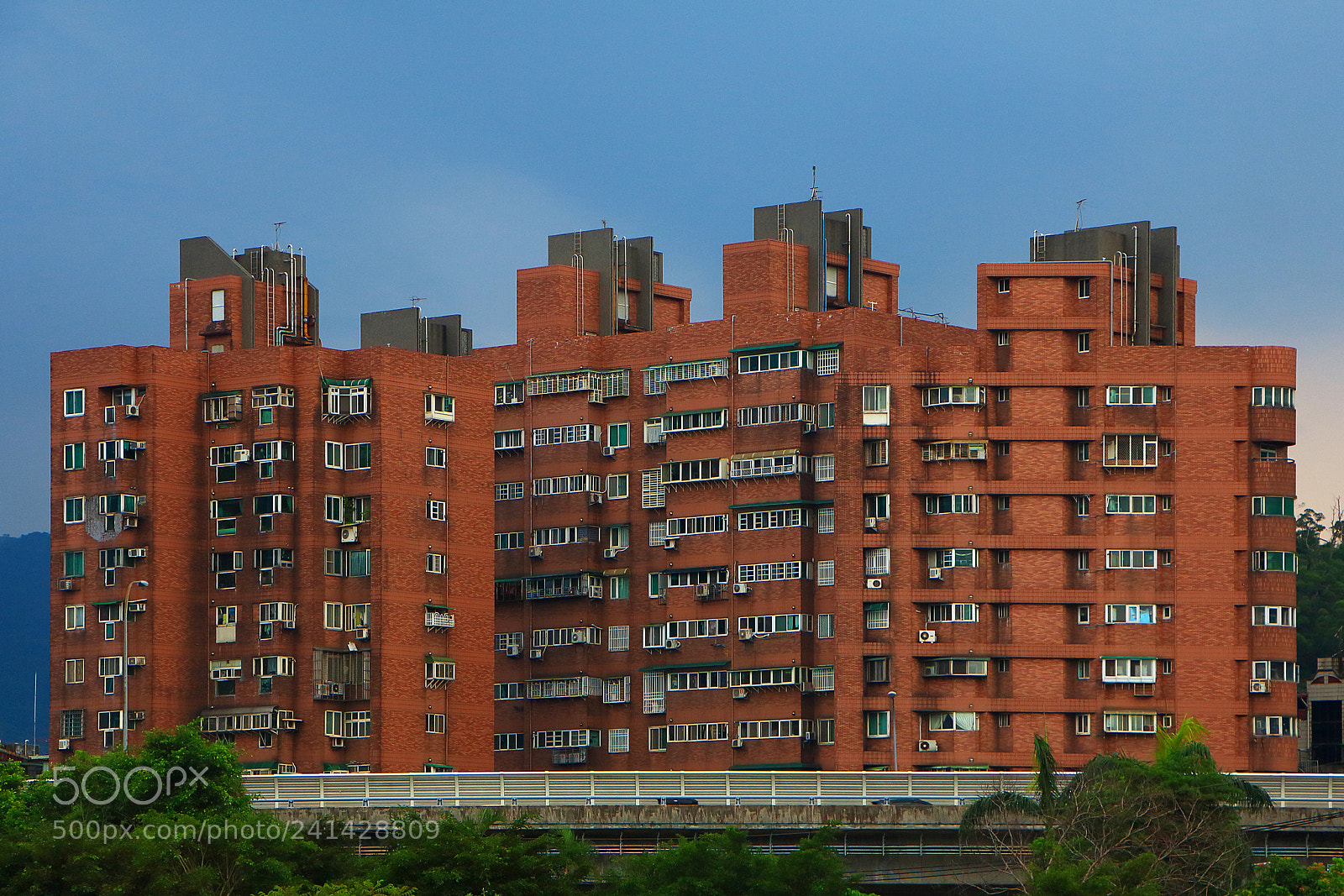 Canon EOS 650D (EOS Rebel T4i / EOS Kiss X6i) sample photo. #urban_pores photography