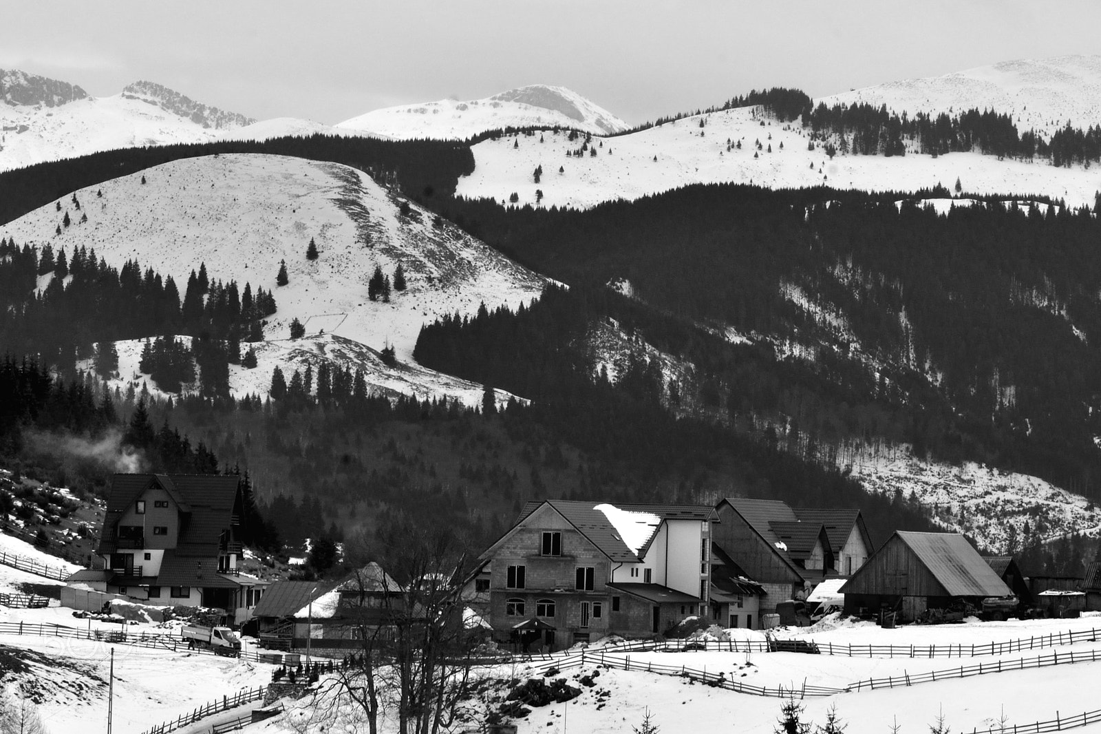 Nikon AF-Nikkor 80-200mm F2.8D ED sample photo. Mountain holidays photography