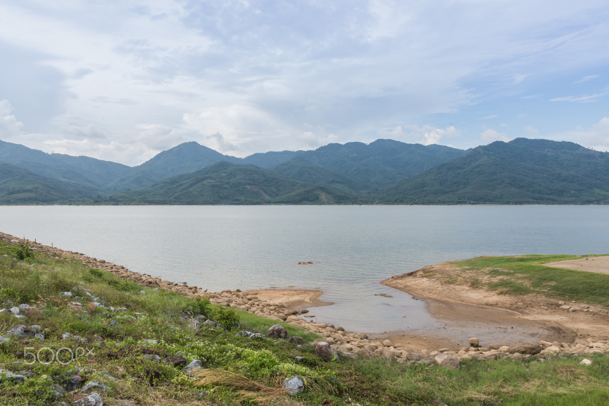 Klong-Din Dang reservoir.