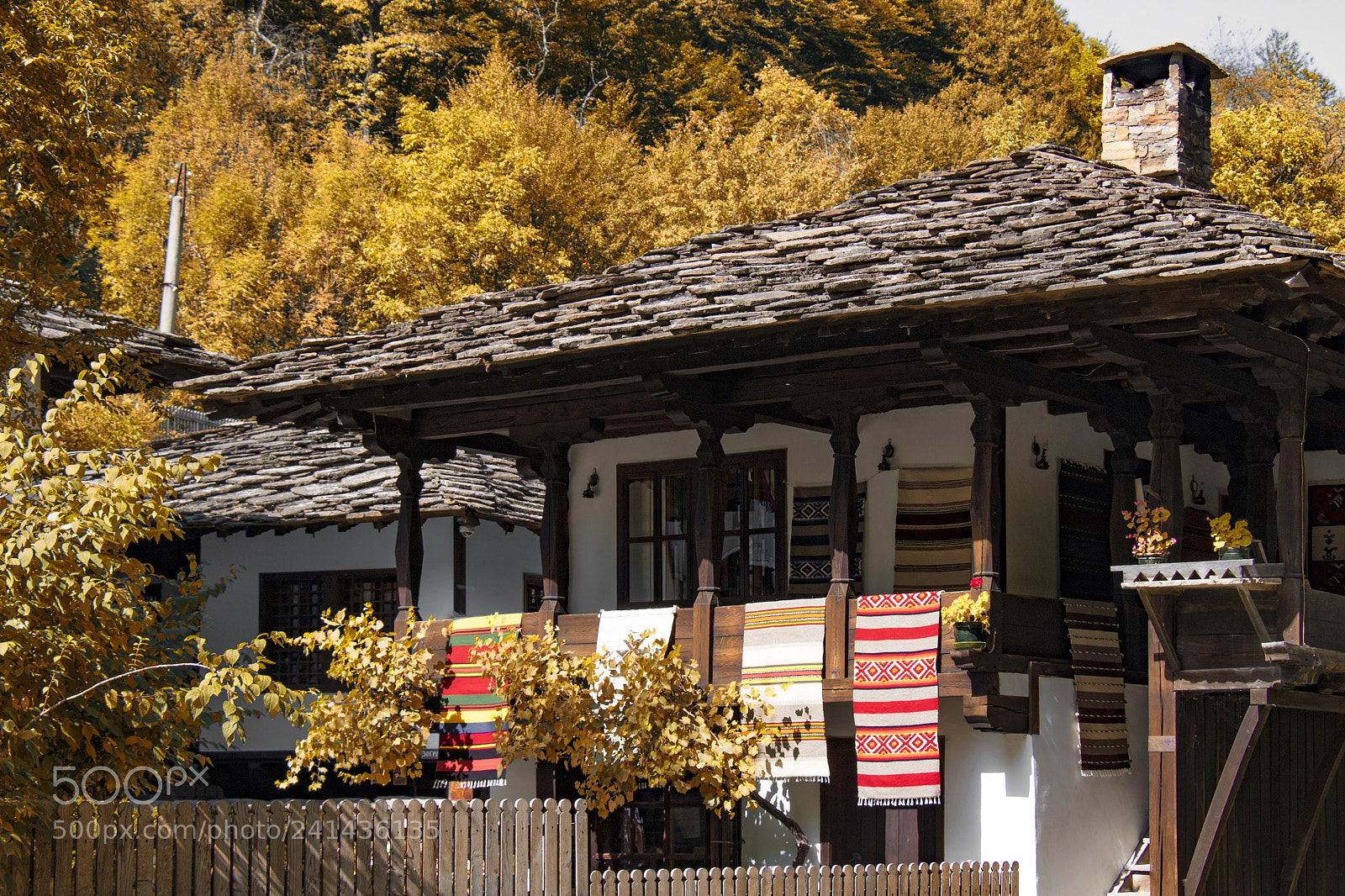 Canon EOS 750D (EOS Rebel T6i / EOS Kiss X8i) sample photo. Open air ethnographic museum photography