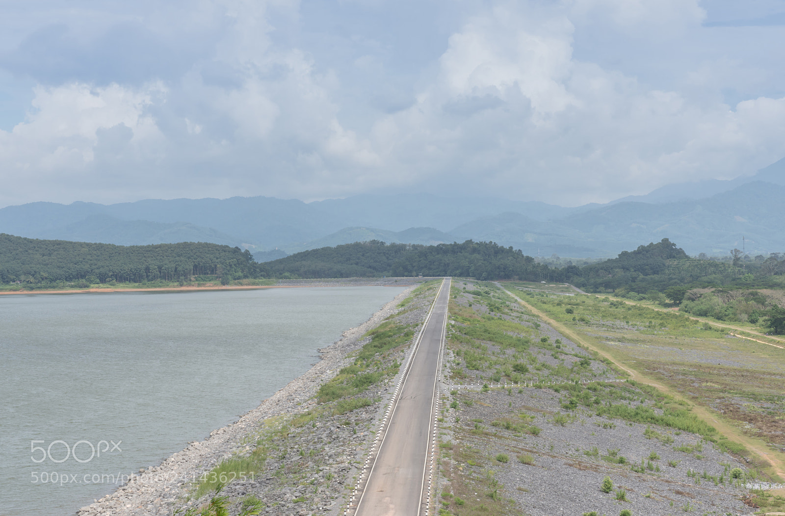 Nikon D7200 sample photo. Empty road photography