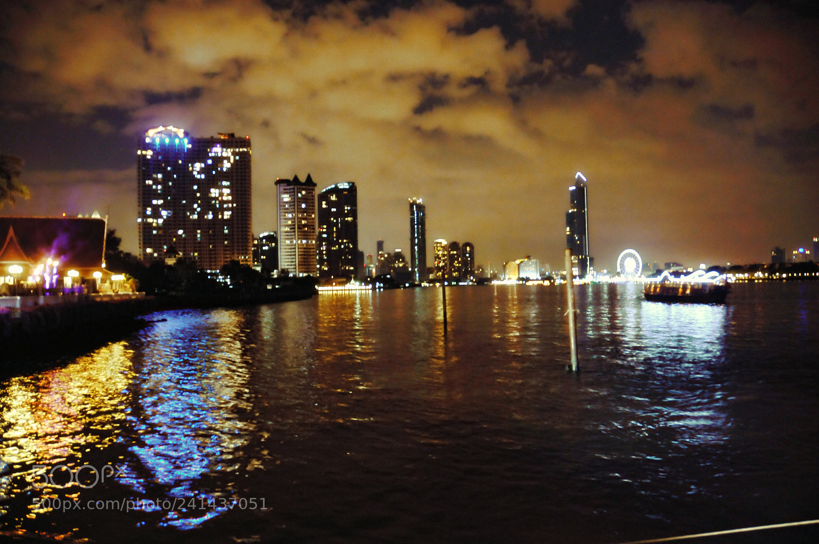 Nikon D300S sample photo. Sky light photography