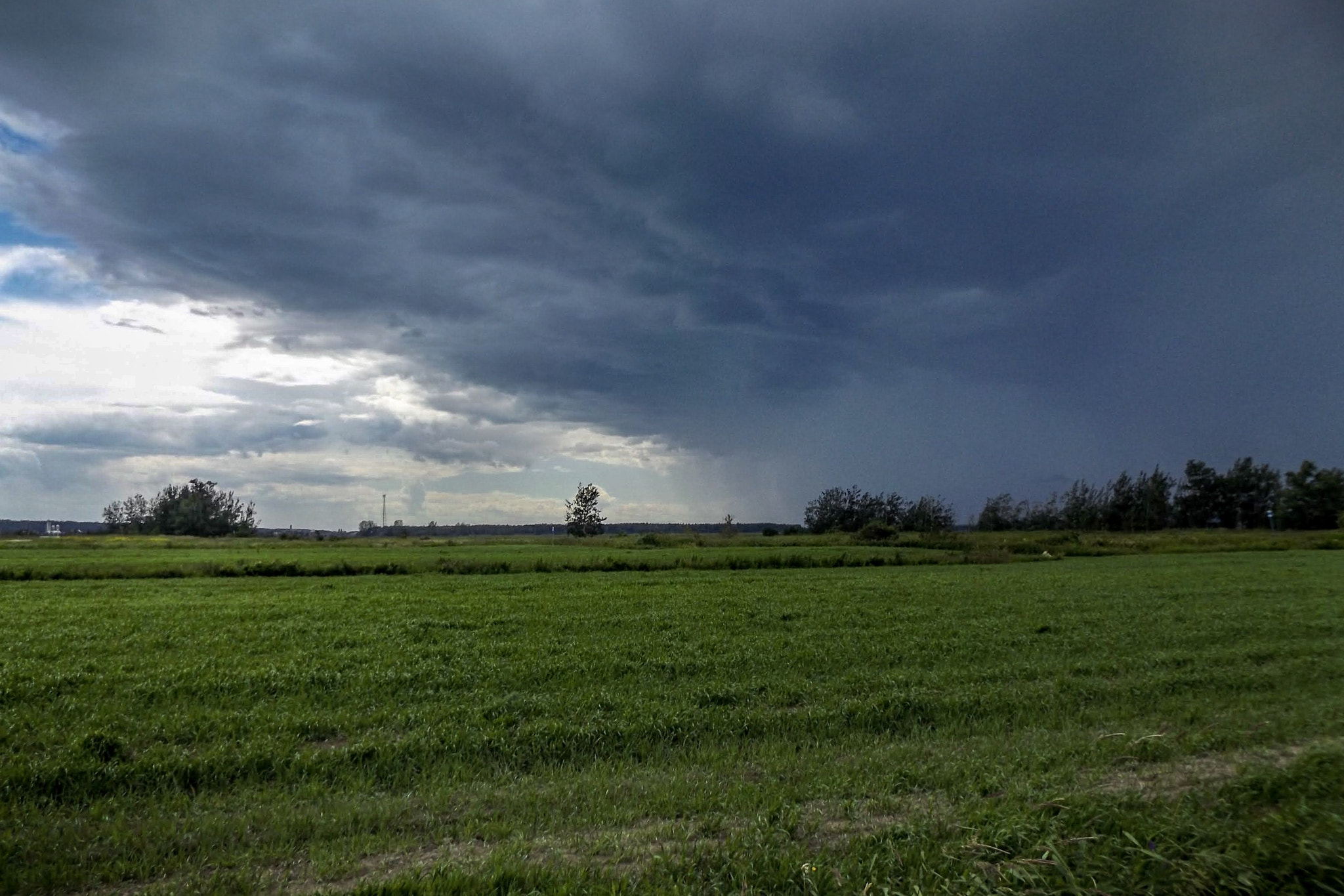 Fujifilm FinePix S8600 sample photo. The storm is coming photography