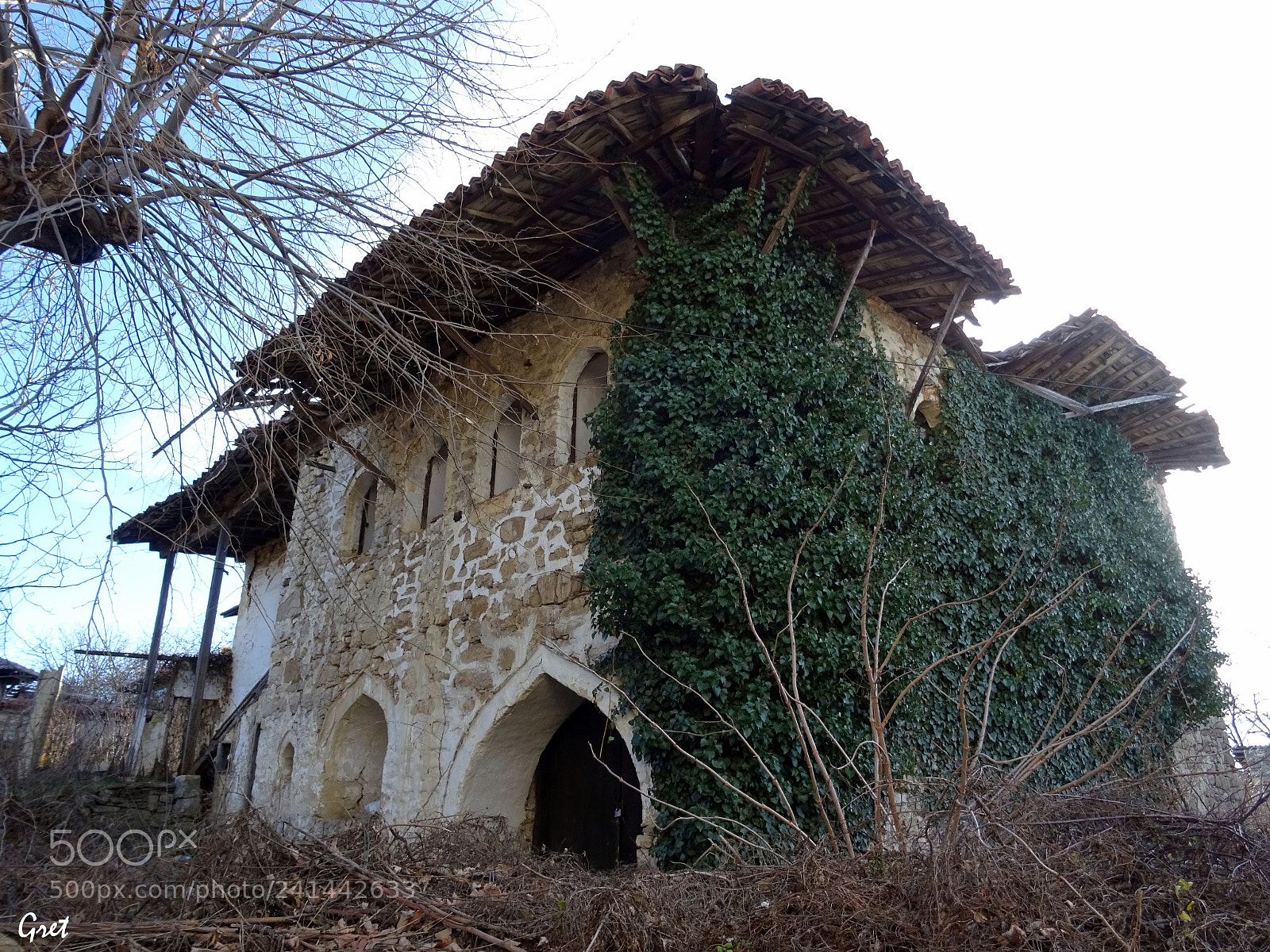 Sony DSC-HX60 sample photo. Old house photography