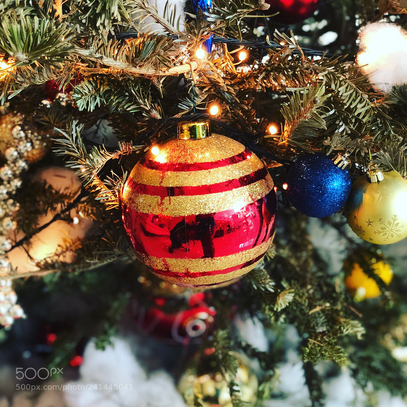 Apple iPhone X sample photo. #christmas #colors photography