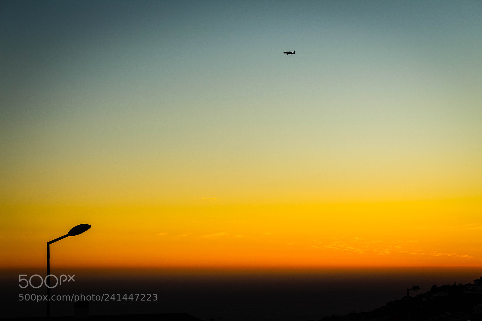 Canon EOS 1300D (EOS Rebel T6 / EOS Kiss X80) sample photo. Sunset with airplane photography