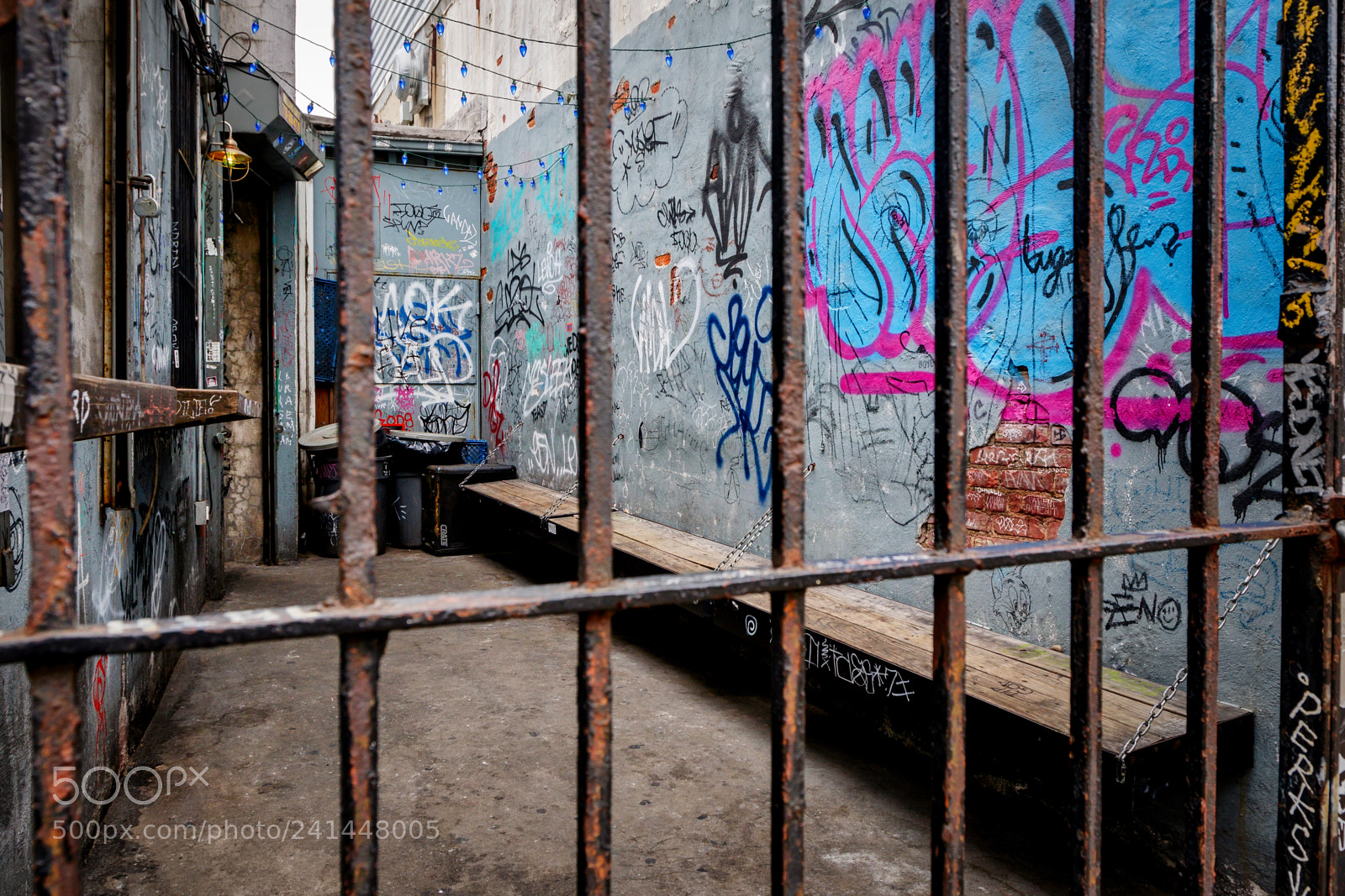 Canon EOS M3 sample photo. The strange bar ! photography