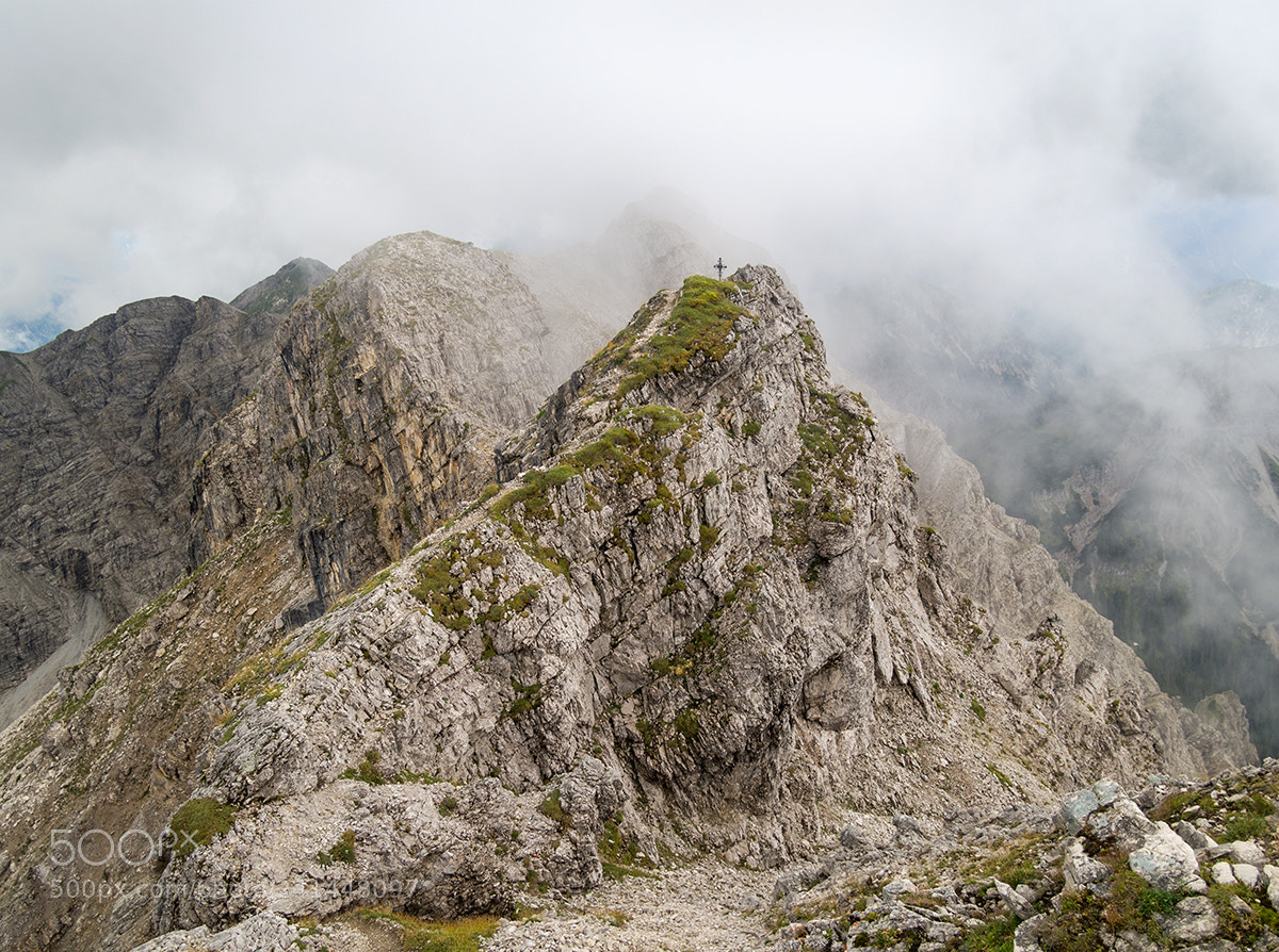 Olympus OM-D E-M5 sample photo. View from mount kreuzspitze photography