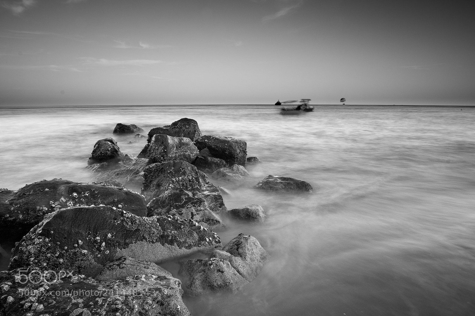 Fujifilm X-T10 sample photo. Rocks on the beach photography
