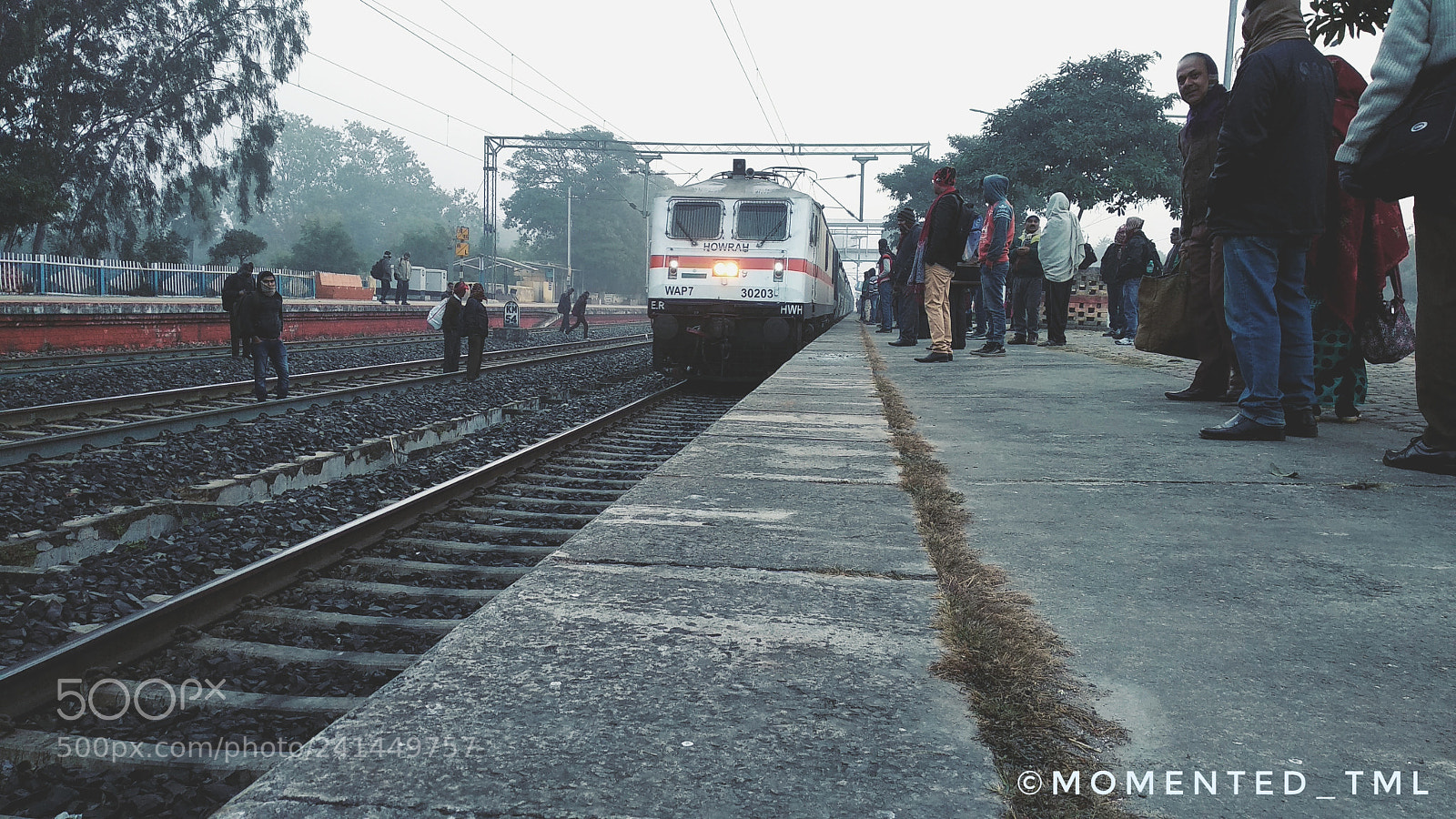 Xiaomi Mi A1 sample photo. The train photography
