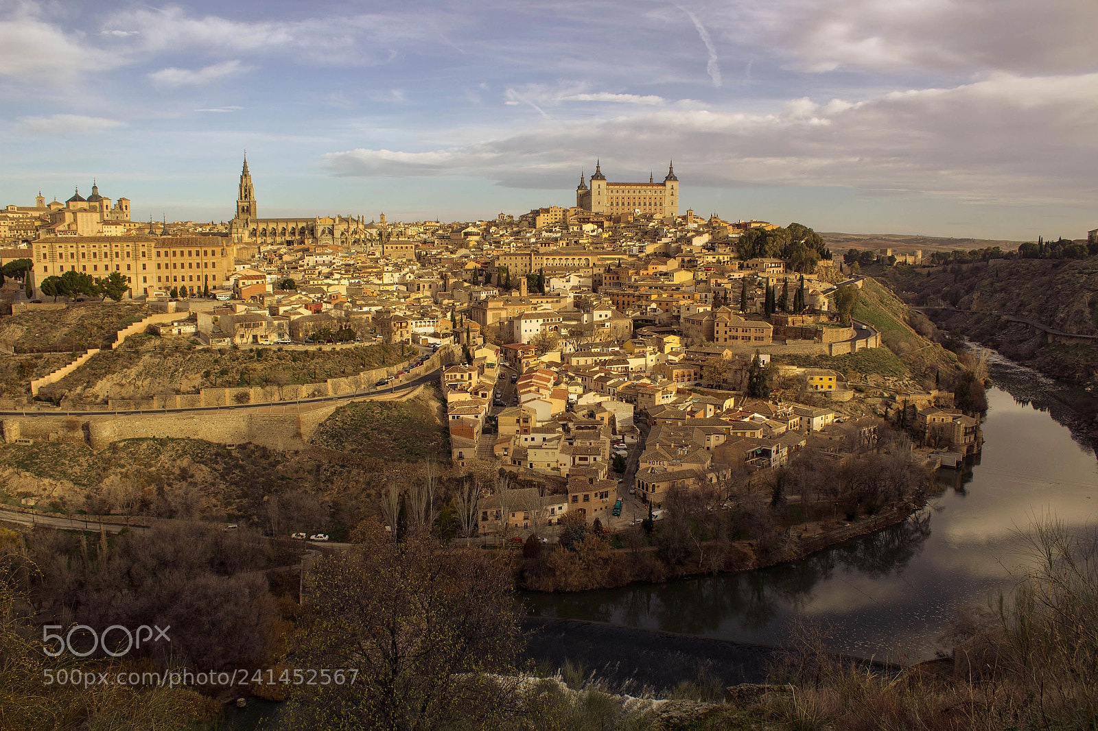 Canon EOS 1200D (EOS Rebel T5 / EOS Kiss X70 / EOS Hi) sample photo. Panoramic view of toledo photography