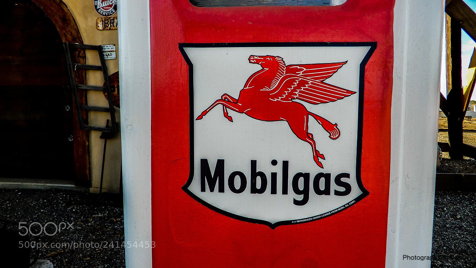 Nikon Coolpix A900 sample photo. Mobilgas photography