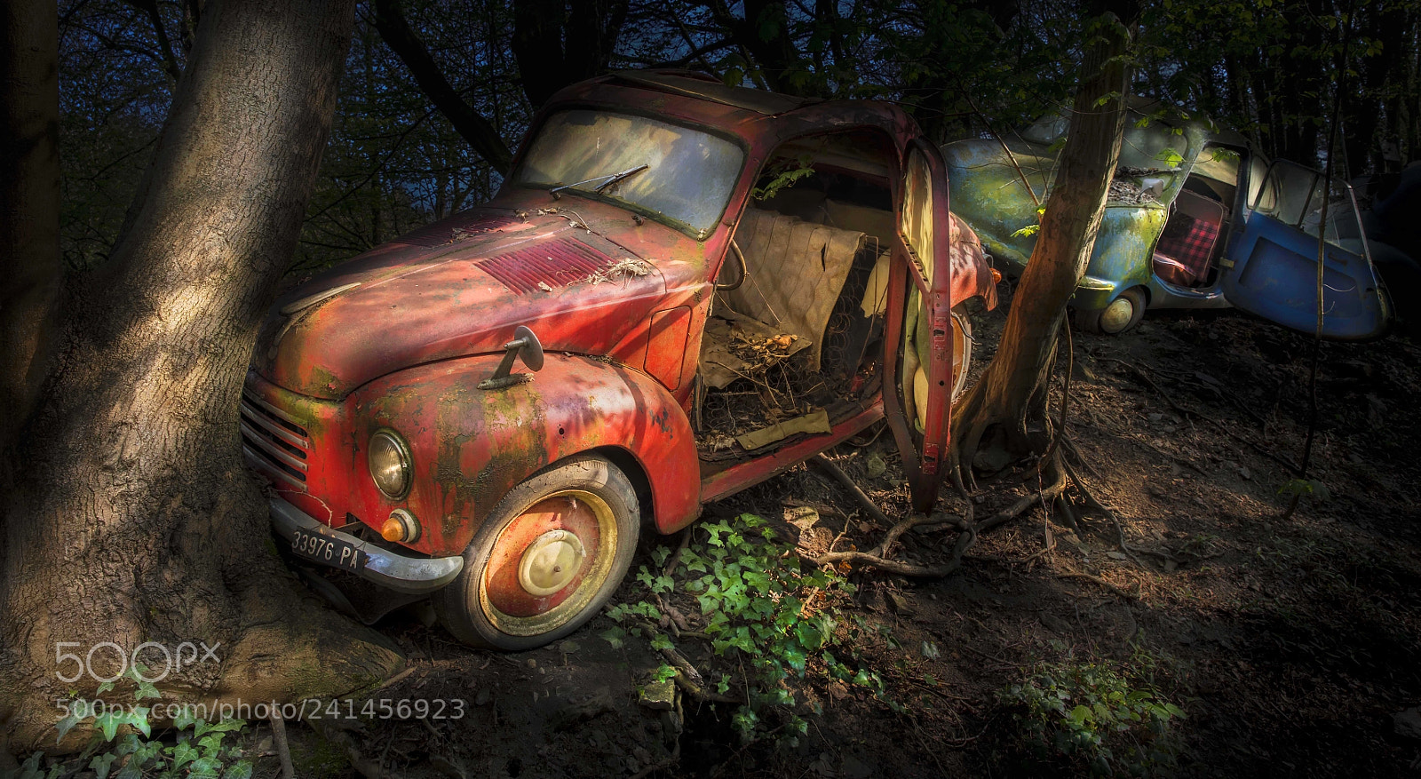 Canon EOS 5DS R sample photo. Parked in the dark ... photography