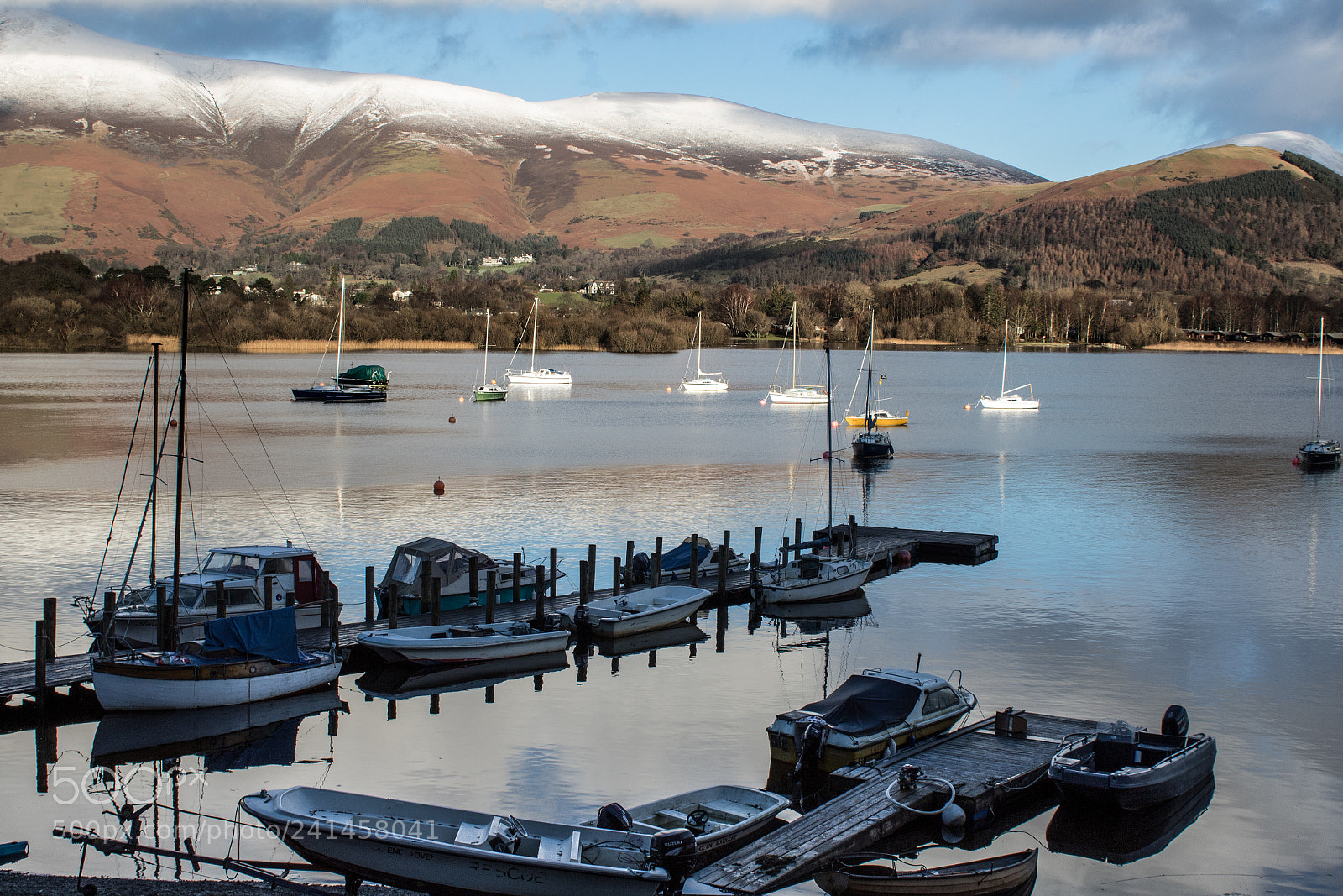 Canon EOS 1300D (EOS Rebel T6 / EOS Kiss X80) sample photo. Marina with snowy mountains photography