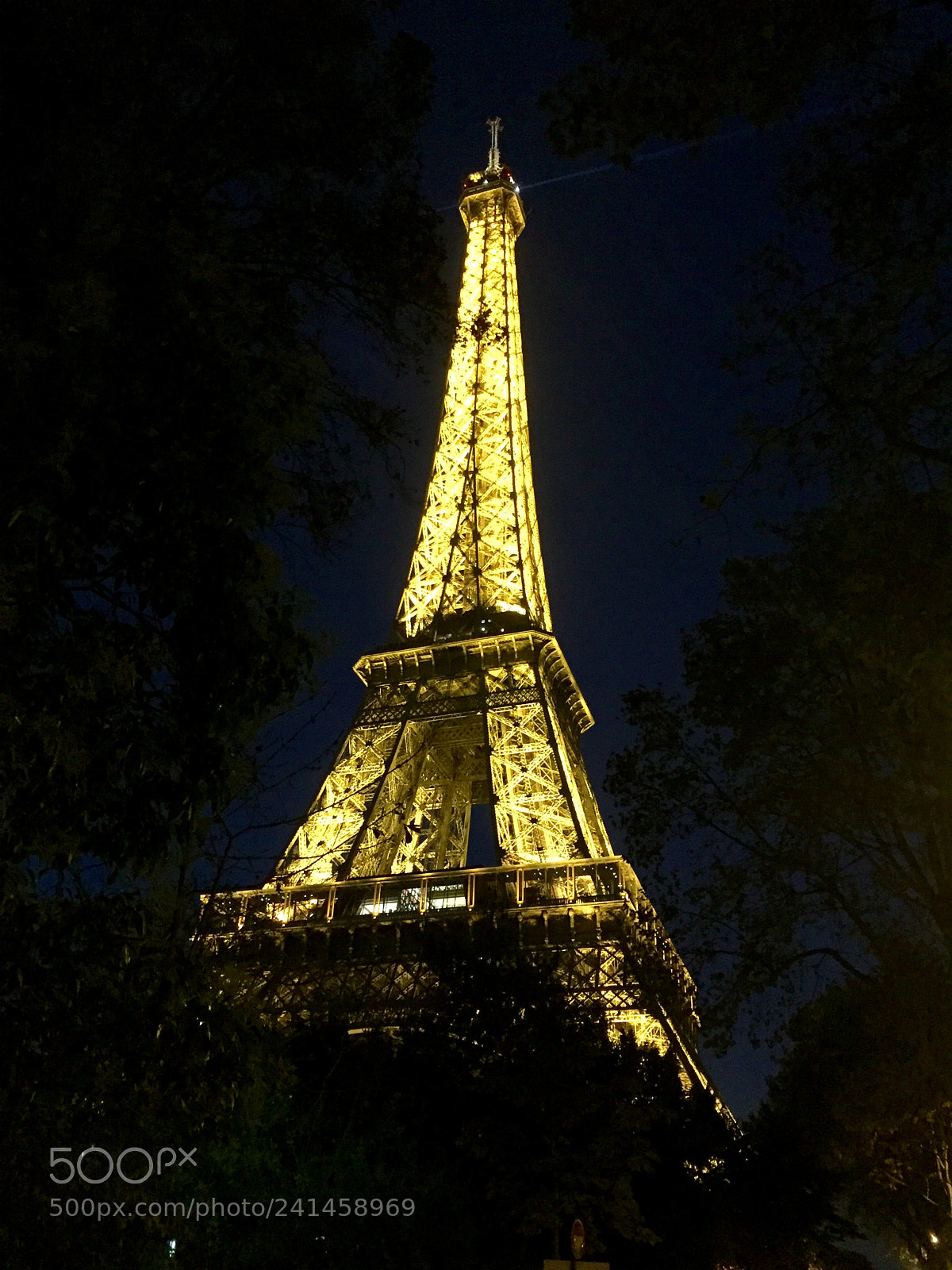 Apple iPhone 6 sample photo. La dame de fer photography
