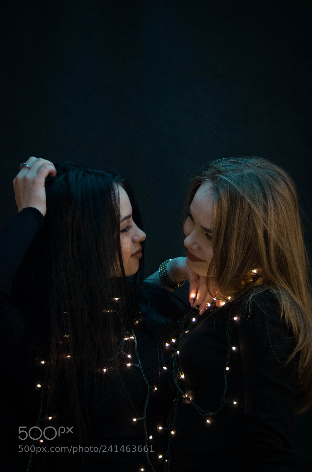Pentax K-5 IIs sample photo. Two girls portrait studio photography