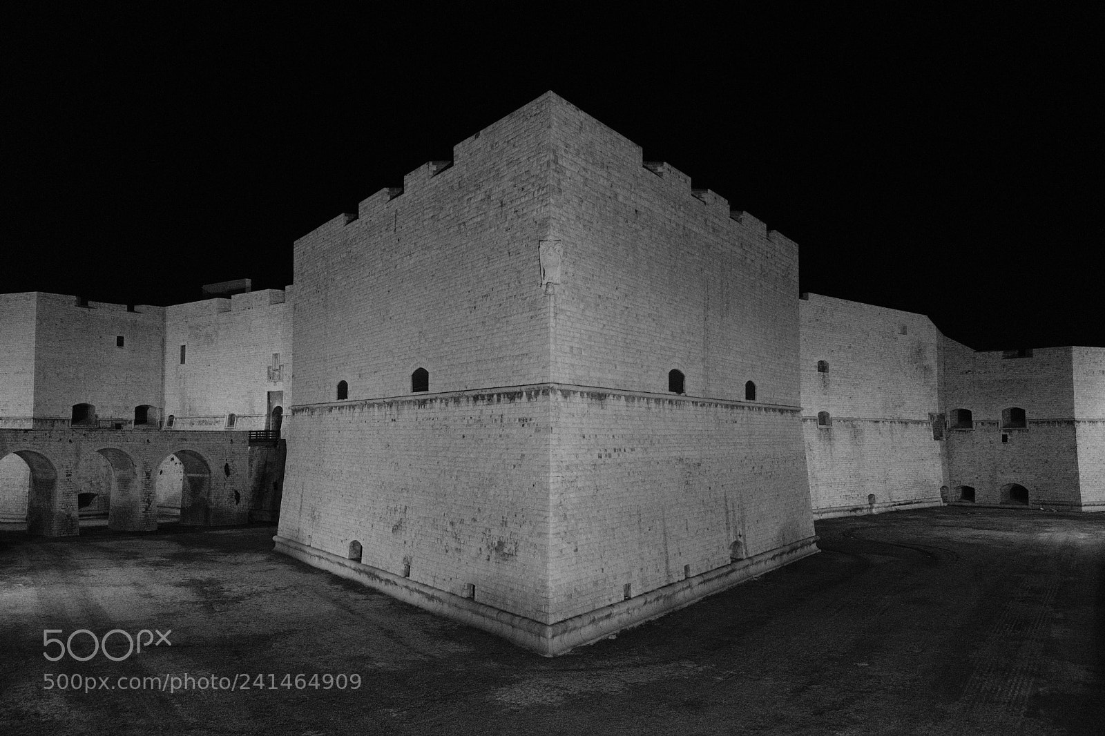 Fujifilm X-E3 sample photo. Barletta castello svevo photography