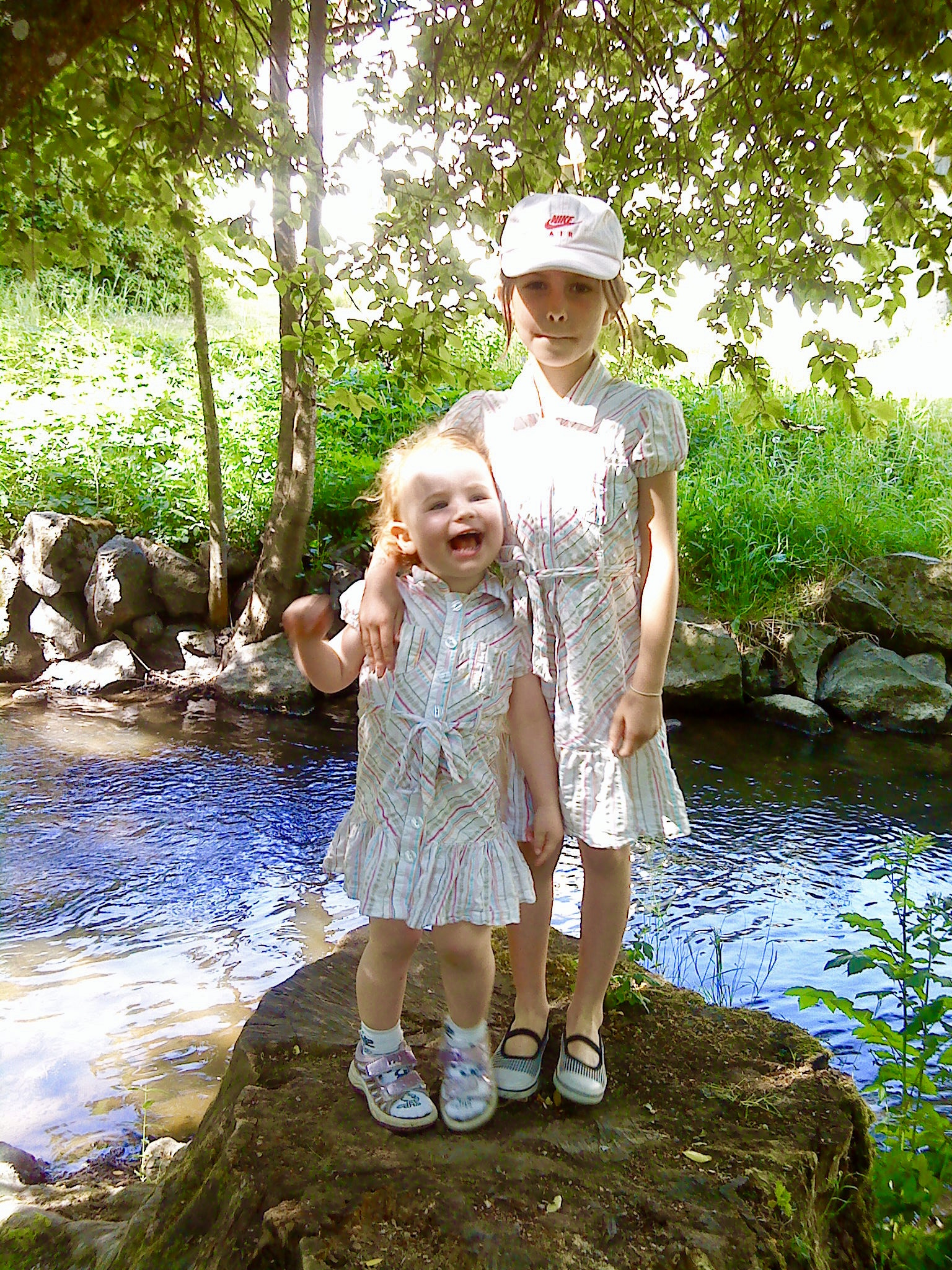 Sony Ericsson W890i sample photo. Grandchildren photography