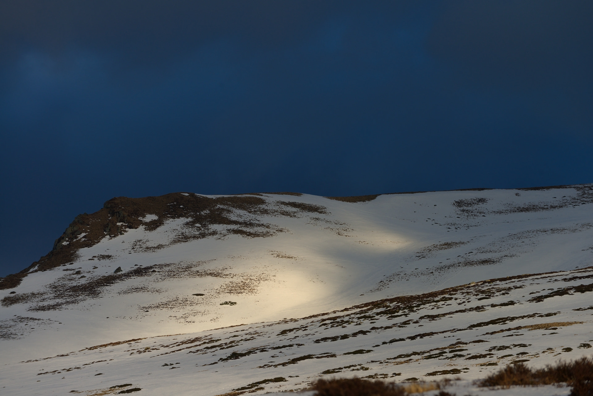 Nikon D800 sample photo. Auvergne - winter 2017 #12 photography