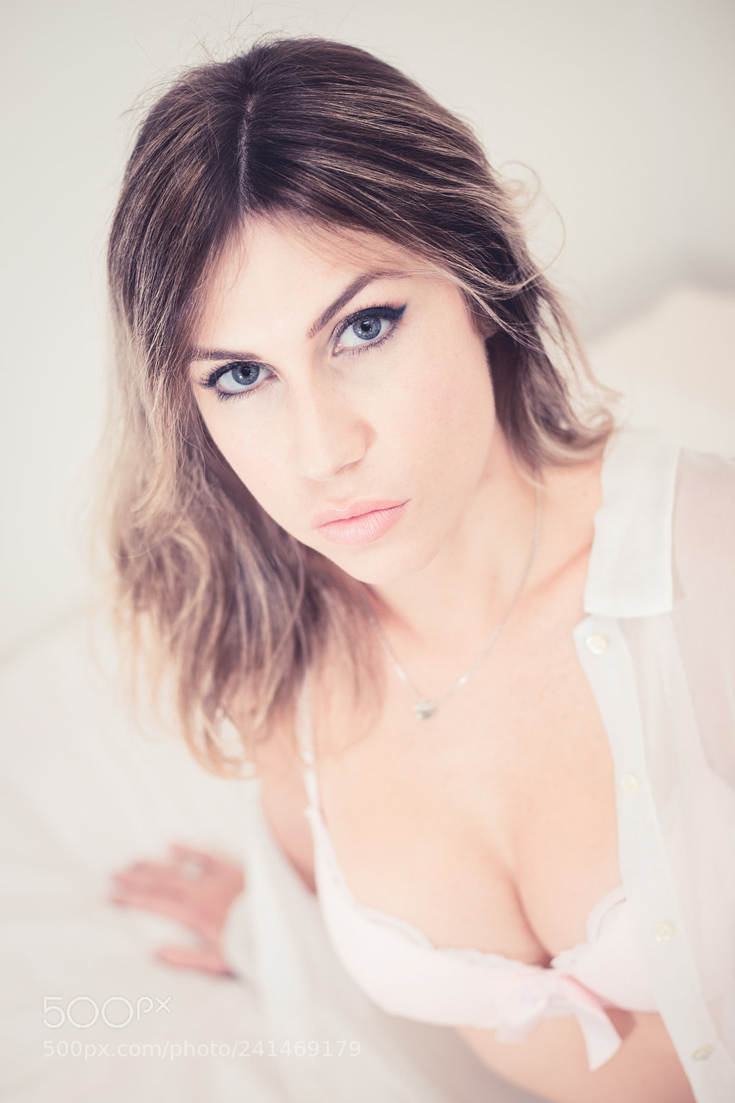 Canon EOS 6D Mark II sample photo. Pauline photography