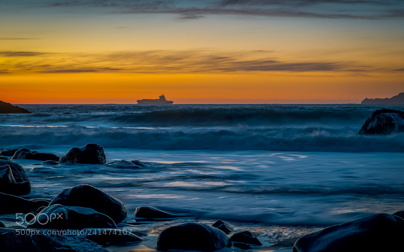 Nikon D4 sample photo. Ship on the horizon photography