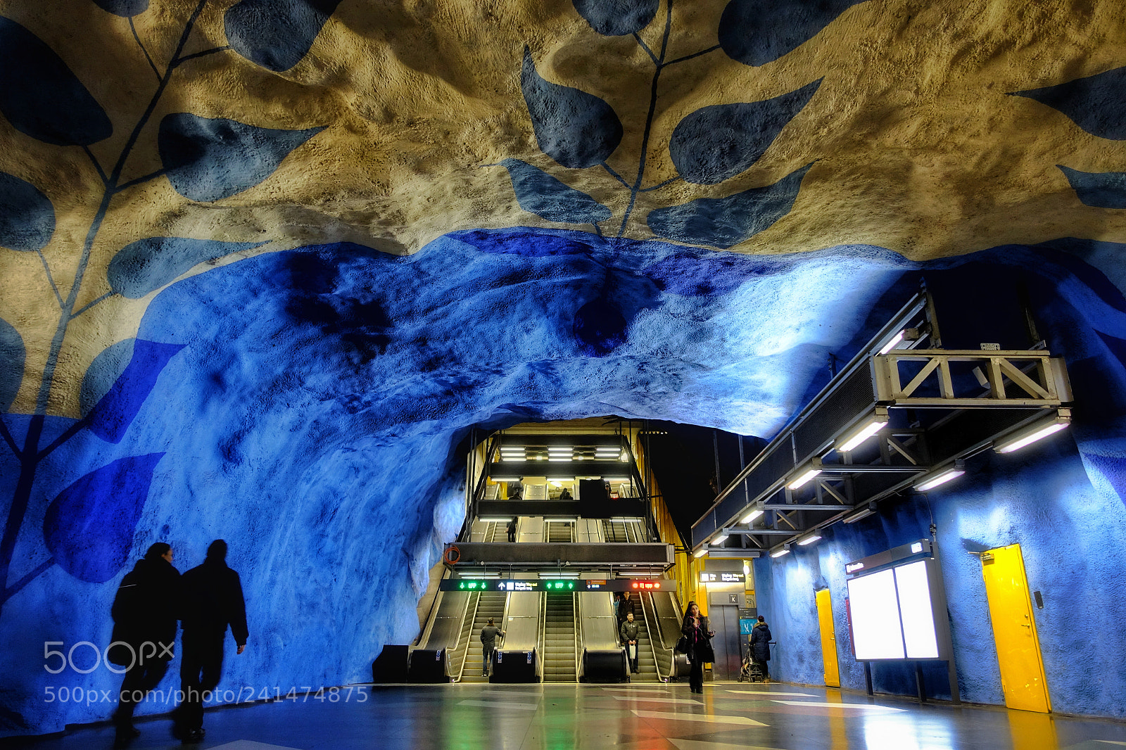 Sony Cyber-shot DSC-RX100 III sample photo. Metro station in stockholm (3) photography