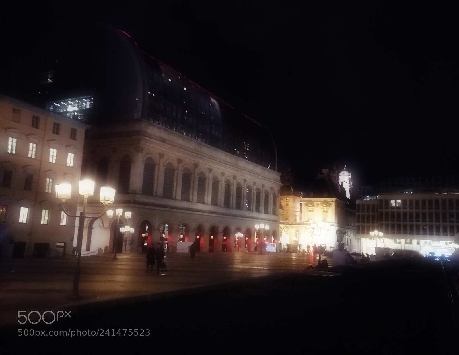 HUAWEI P9 sample photo. Opera photography