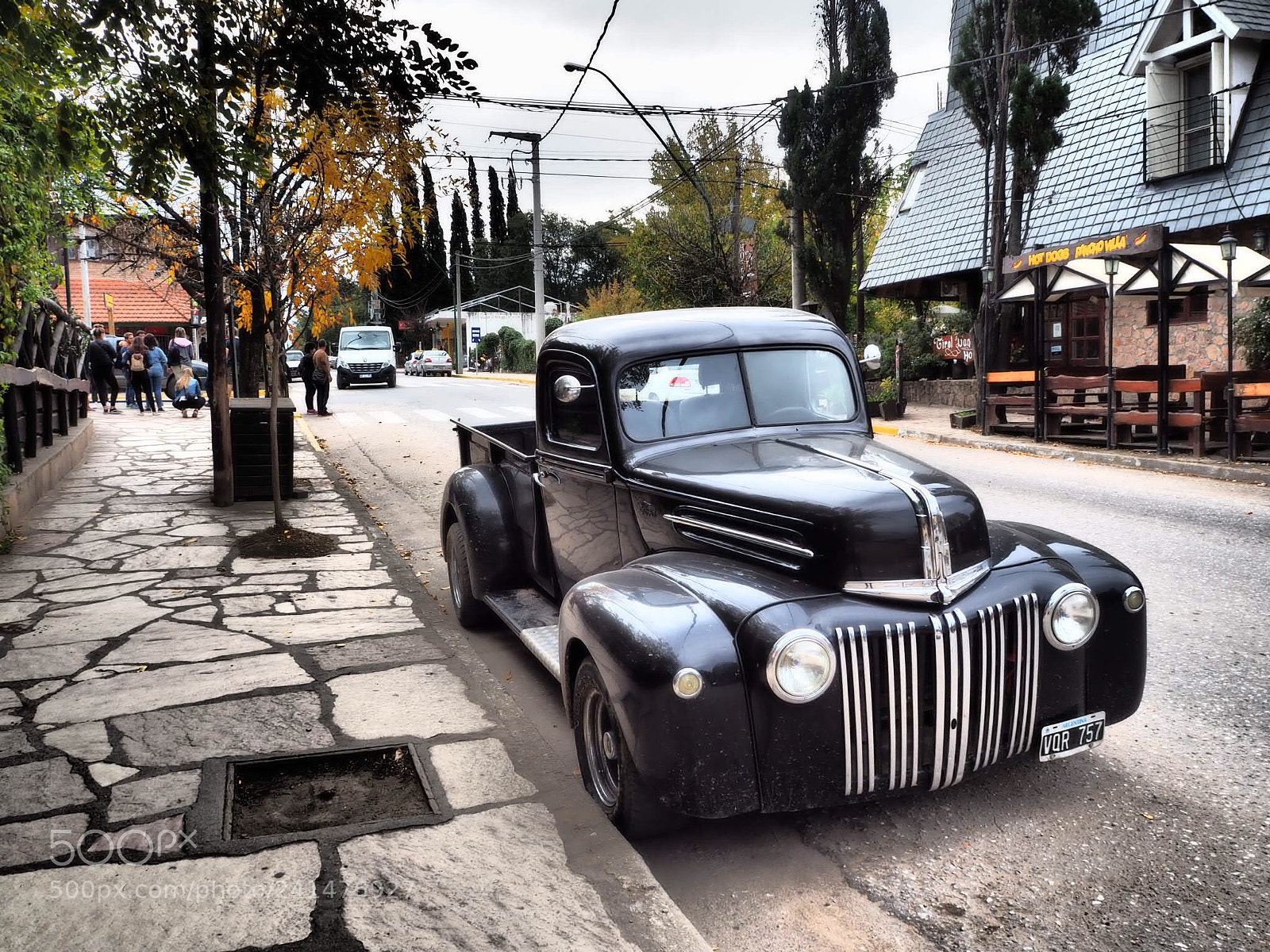 Olympus OM-D E-M10 II sample photo. Old pickup-truck photography