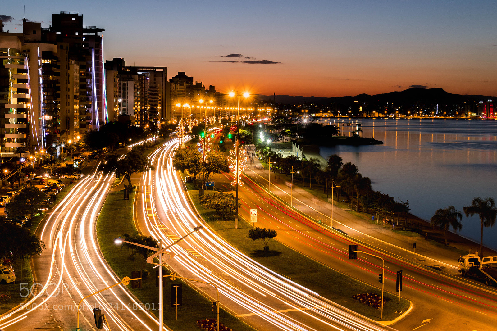 Canon EOS 800D (EOS Rebel T7i / EOS Kiss X9i) sample photo. Avenida beira mar norte photography