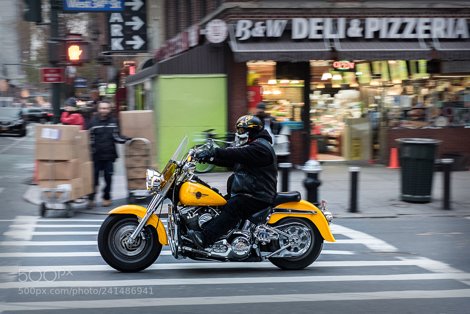 Nikon D810 sample photo. Yellow hog in the photography