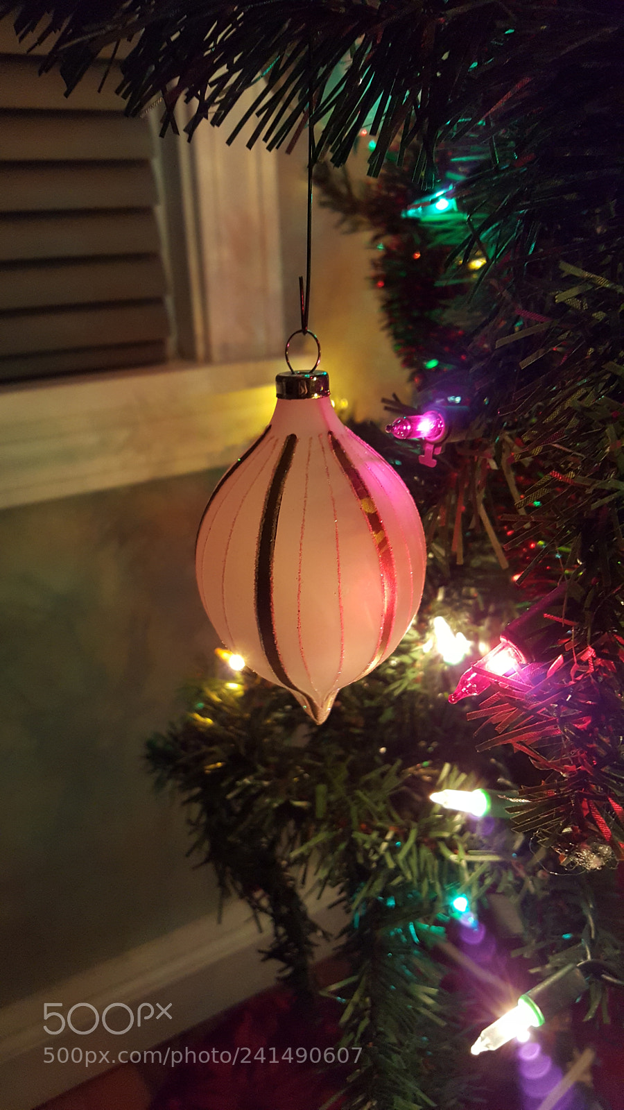 Samsung Galaxy Note5 sample photo. White light tree ornament photography